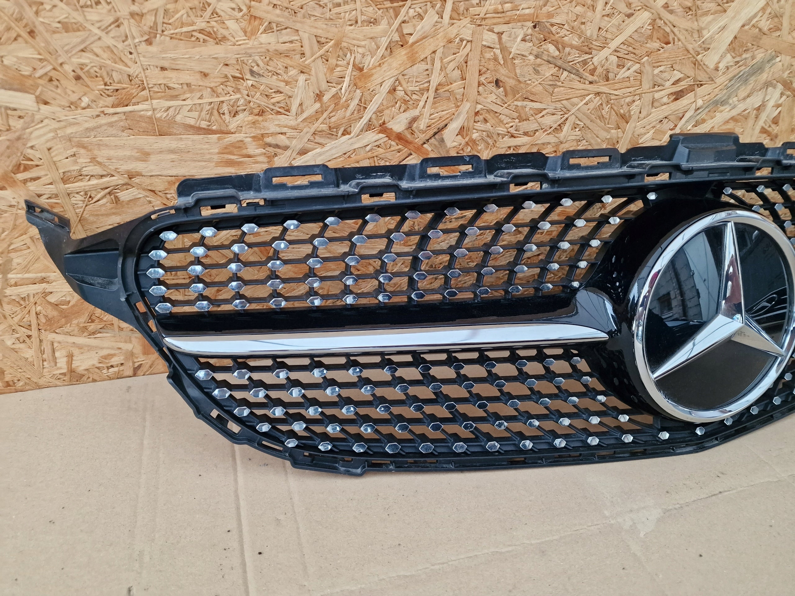 Kühlergrill Mercedes W205 FRONTGRILL A2058800307 Kühlergitter