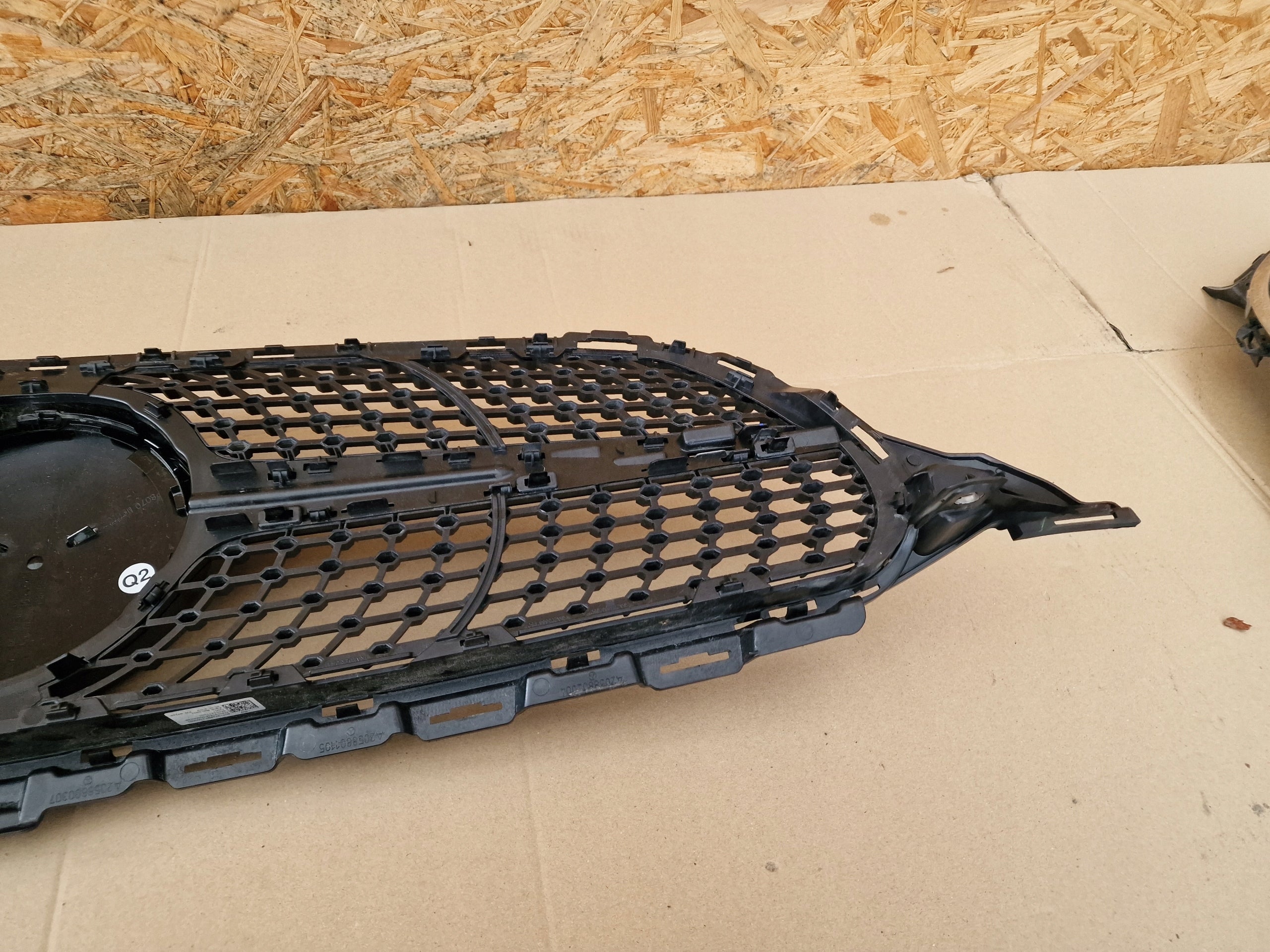 Kühlergrill Mercedes W205 FRONTGRILL A2058800307 Kühlergitter