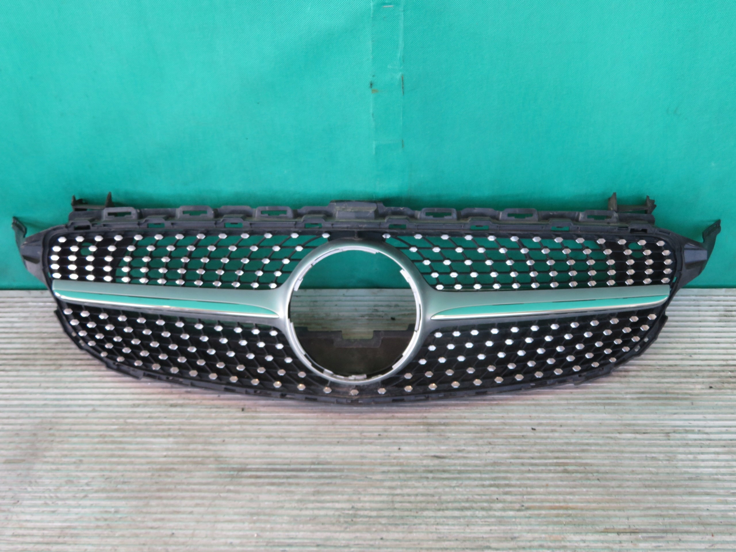  Kühlergrill Mercedes W205 FRONTGRILL A2058804383 Kühlergitter product image