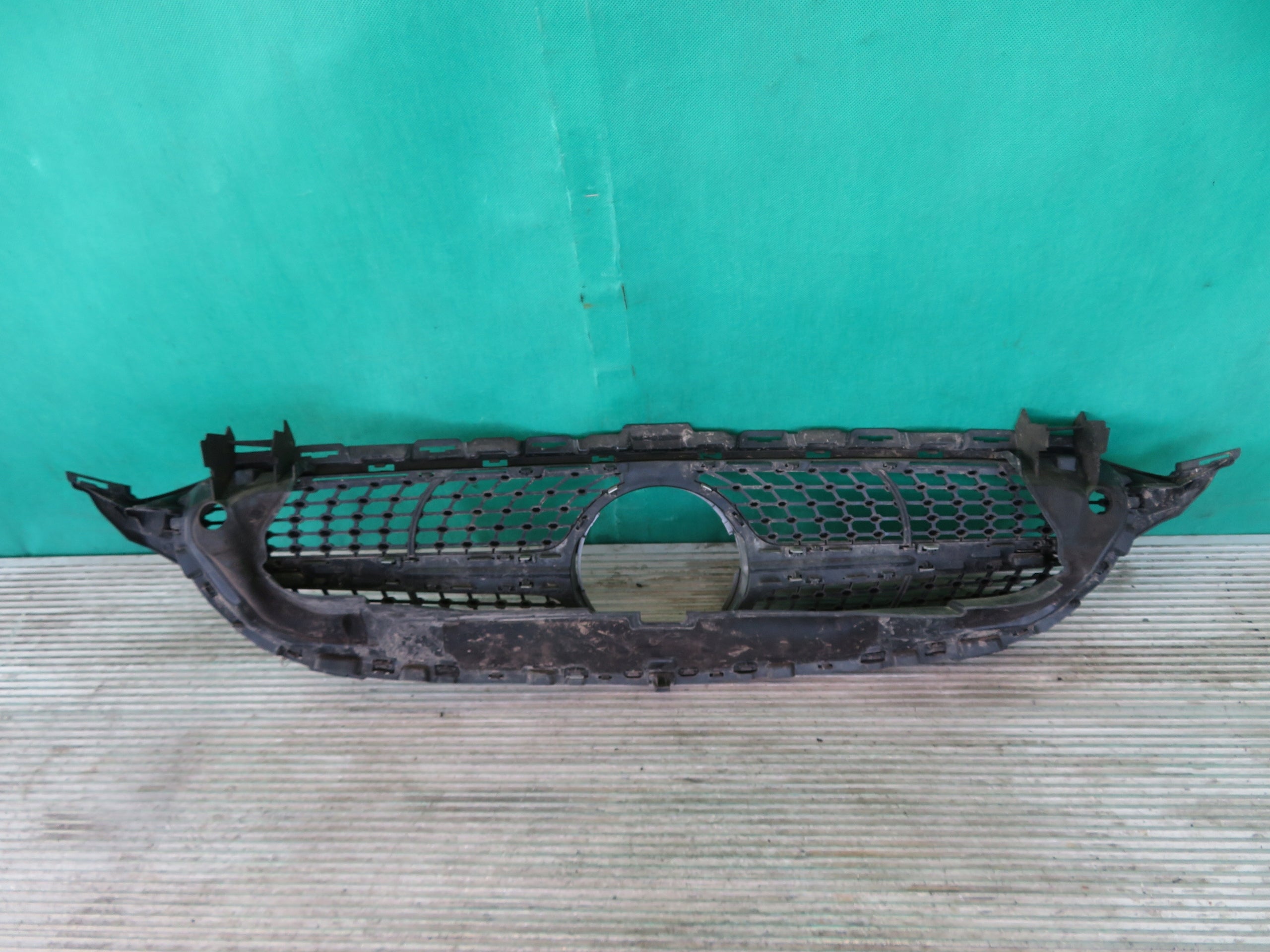 Kühlergrill Mercedes W205 FRONTGRILL A2058804383 Kühlergitter