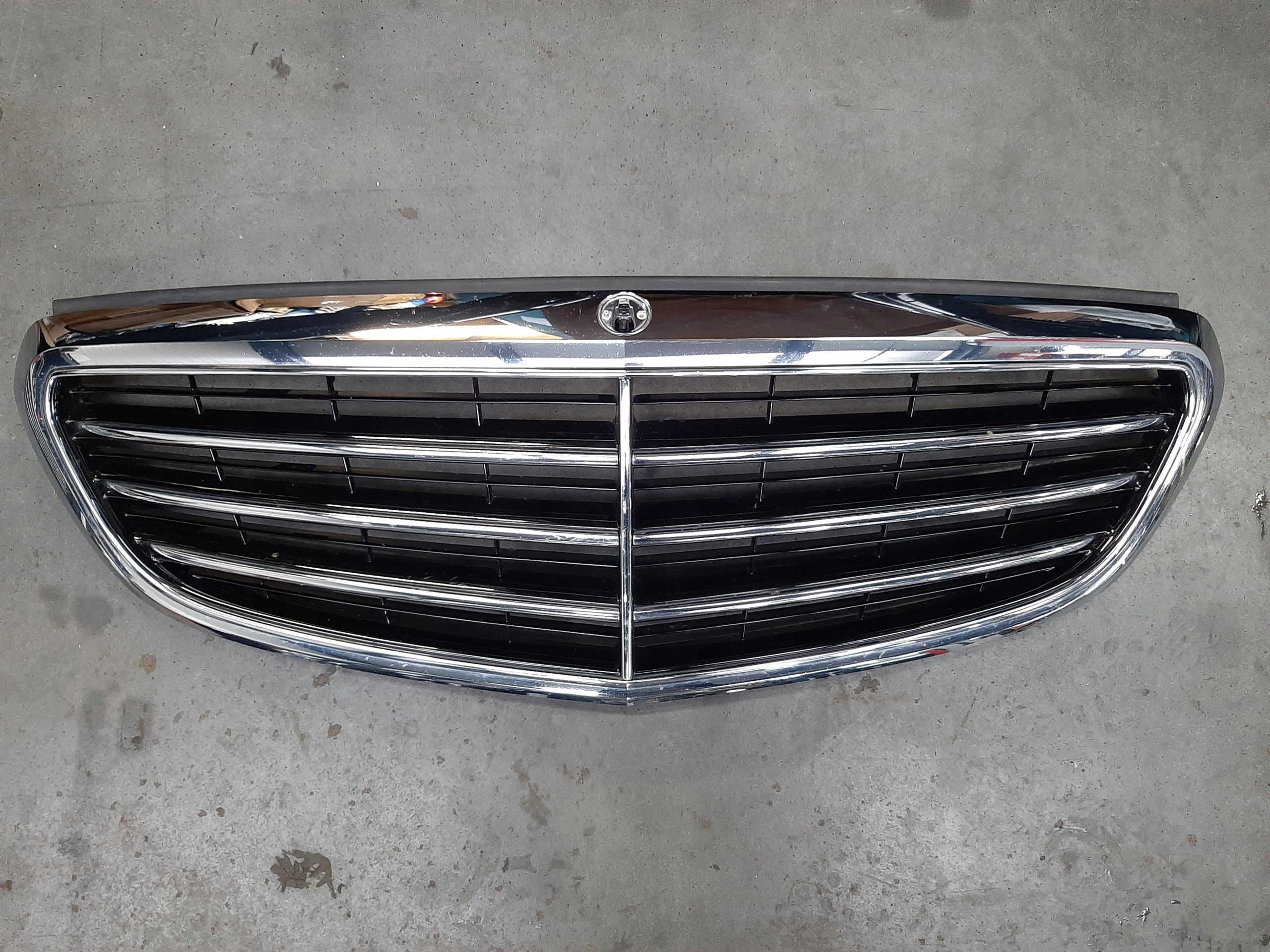  Kühlergrill Mercedes W205 A205 FRONTGRILL A2058806606 Kühlergitter product image