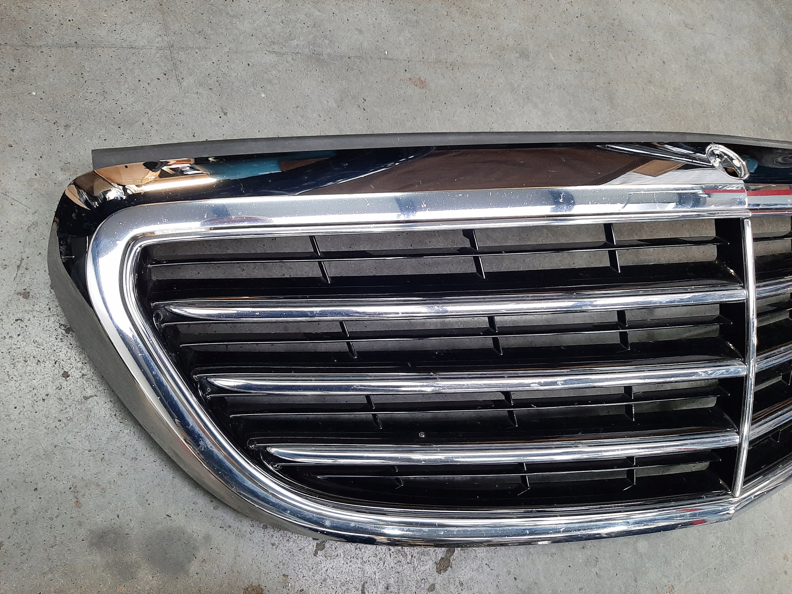 Kühlergrill Mercedes W205 A205 FRONTGRILL A2058806606 Kühlergitter