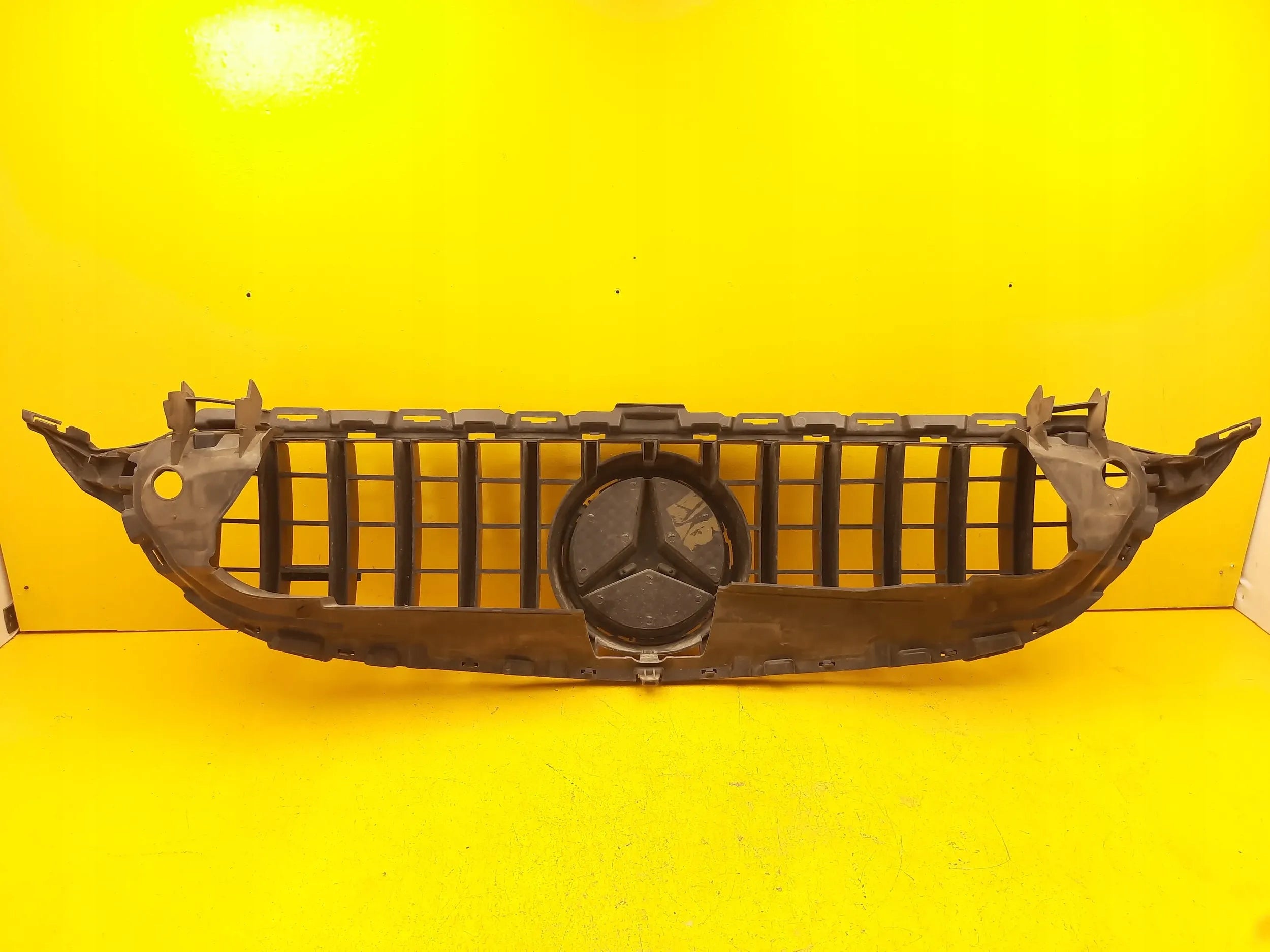 Kühlergrill Mercedes W205 A205 FRONTGRILL A2055051930 Kühlergitter