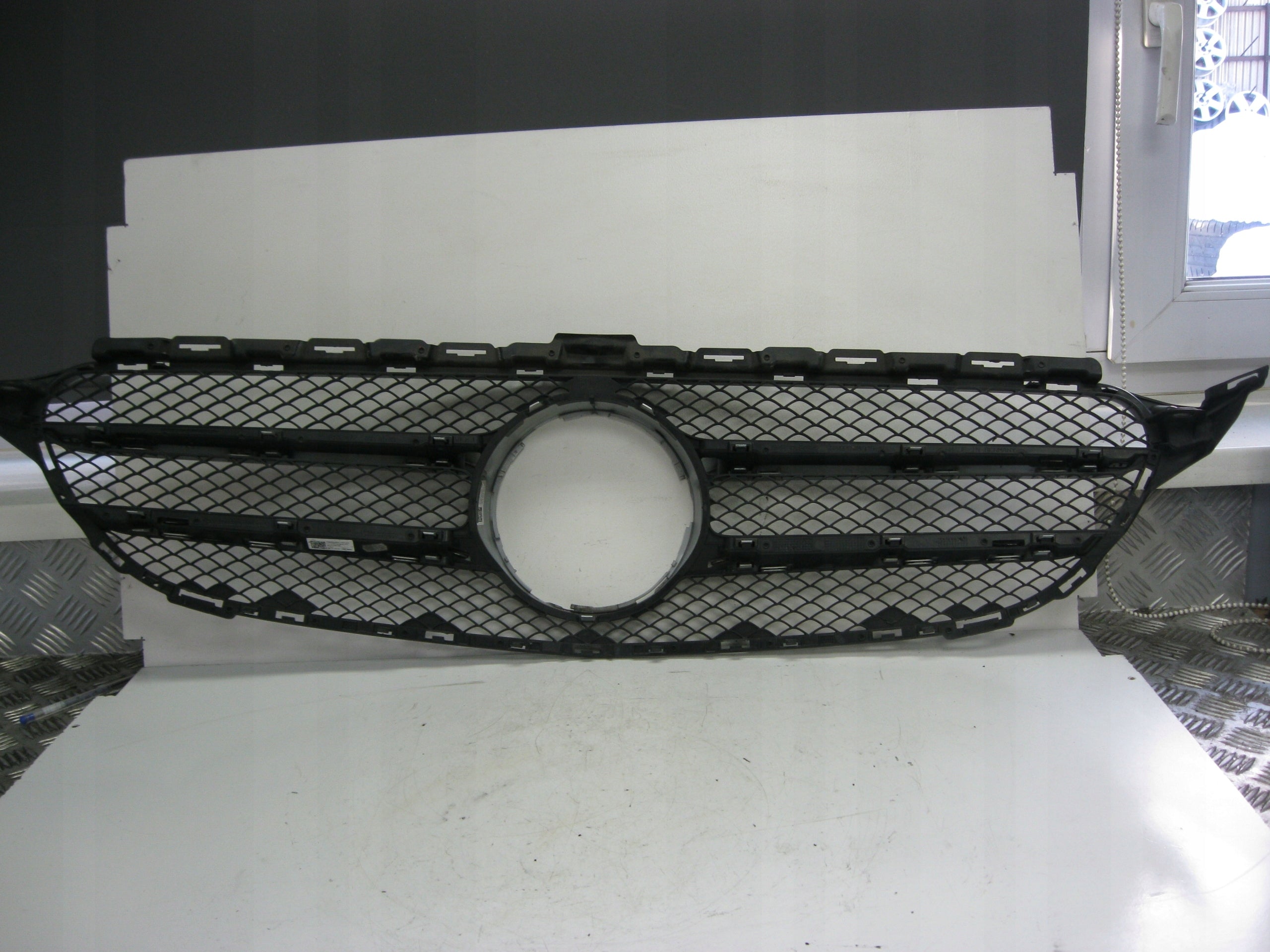 Kühlergrill Mercedes W205 A205 FRONTGRILL A2058800483 Kühlergitter