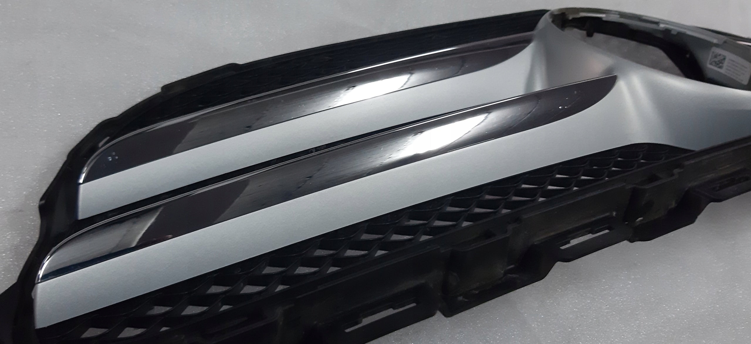 Kühlergrill Mercedes W205 A205 FRONTGRILL A2058800183 Kühlergitter