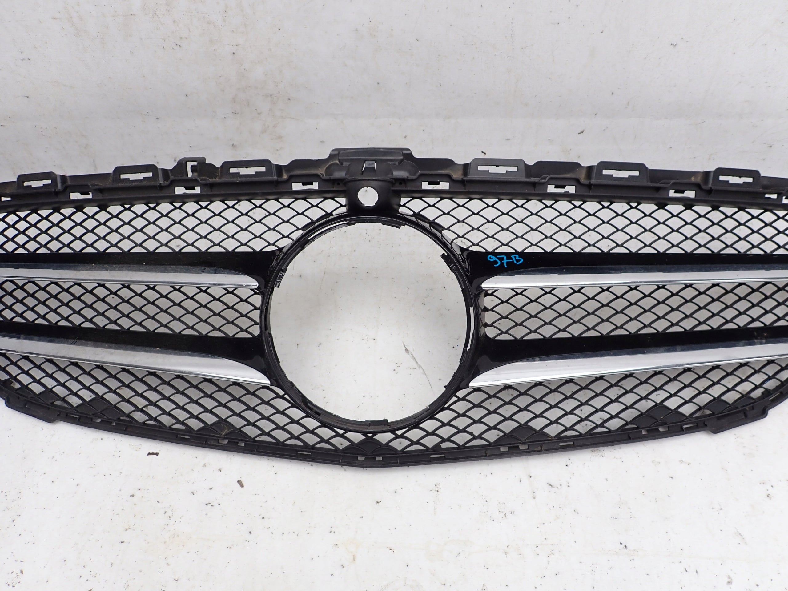 Kühlergrill Mercedes W205 A205 FRONTGRILL A2058800183 Kühlergitter