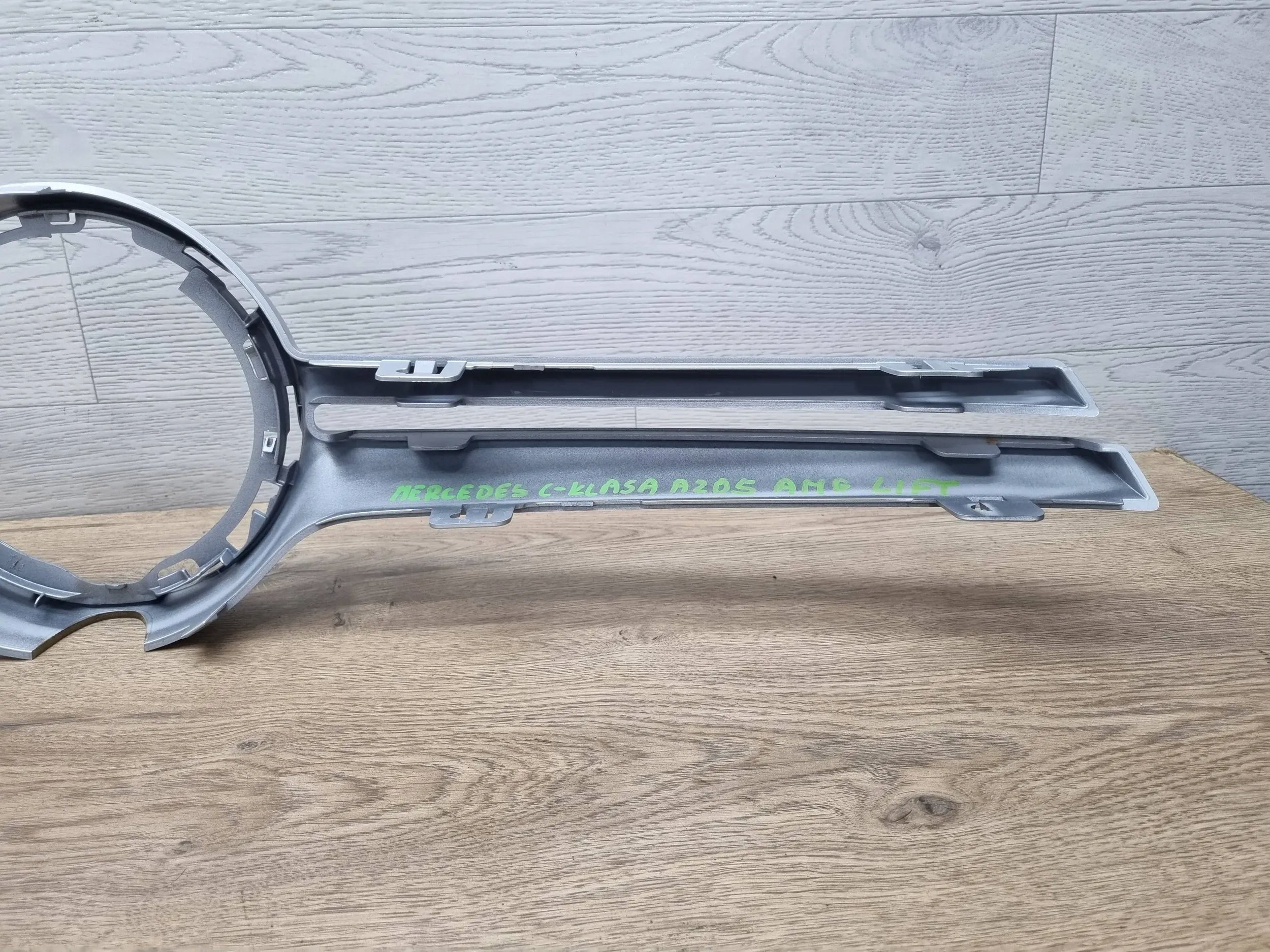 Kühlergrill Mercedes W205 FRONTGRILL A2058882100 Kühlergitter