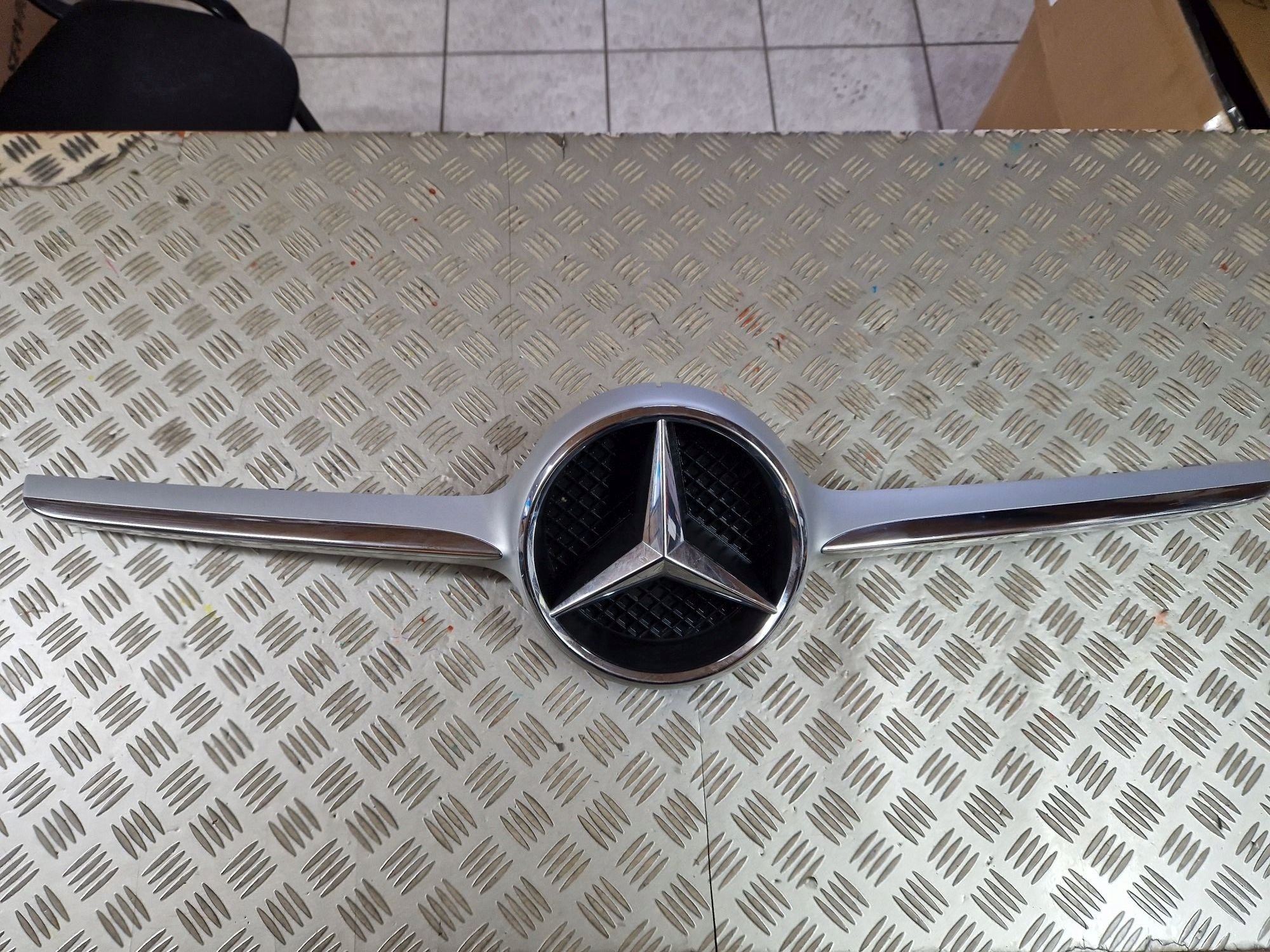  Kühlergrill Mercedes W205 A205 FRONTGRILL A2058880560 Kühlergitter product image