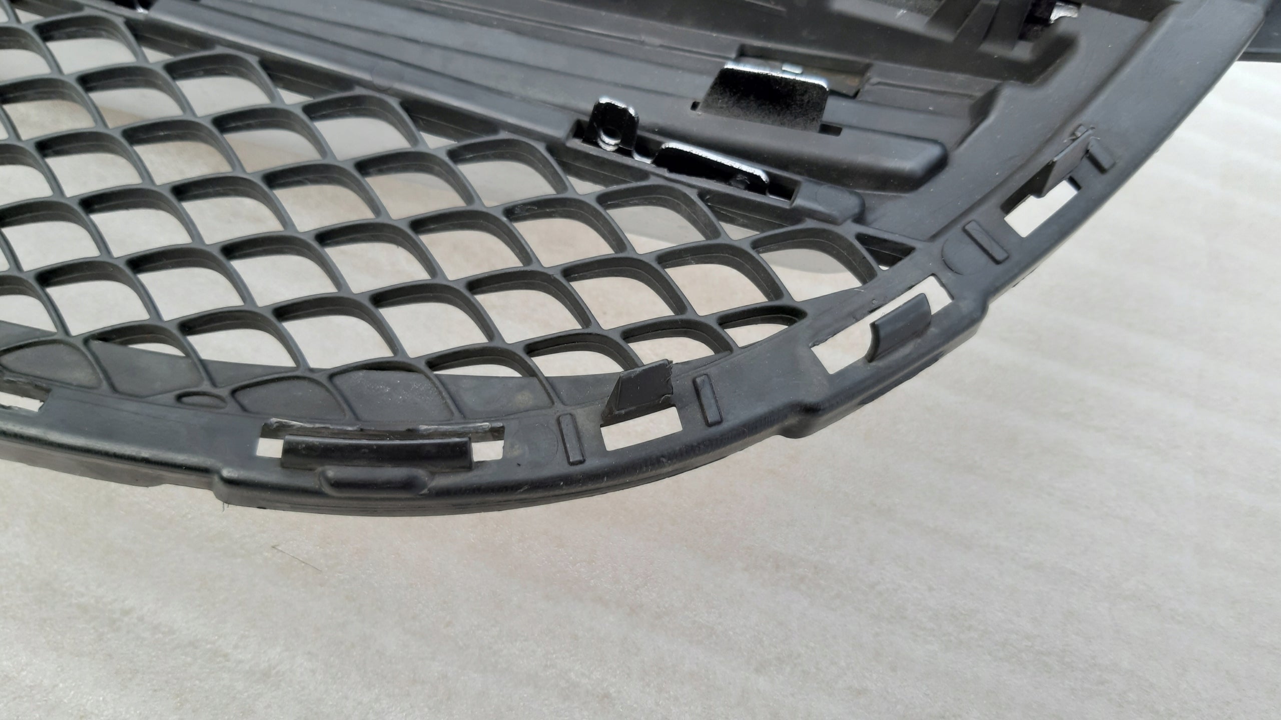 Kühlergrill Mercedes W205 A205 FRONTGRILL A2058880223 Kühlergitter