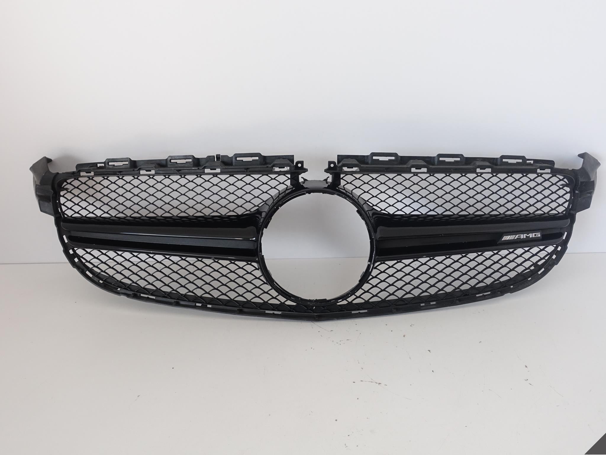 Grille de radiateur Mercedes W205 A205 FRONTGRILL A2058880523 Grille de radiateur 