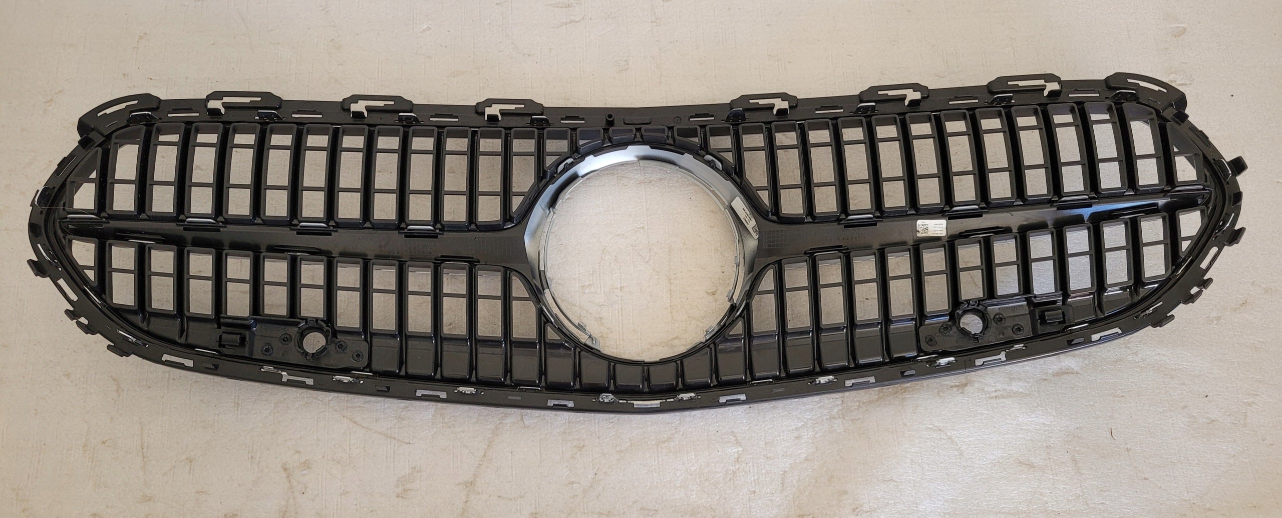 Kühlergrill Mercedes W206 FRONTGRILL A2068883800 Kühlergitter