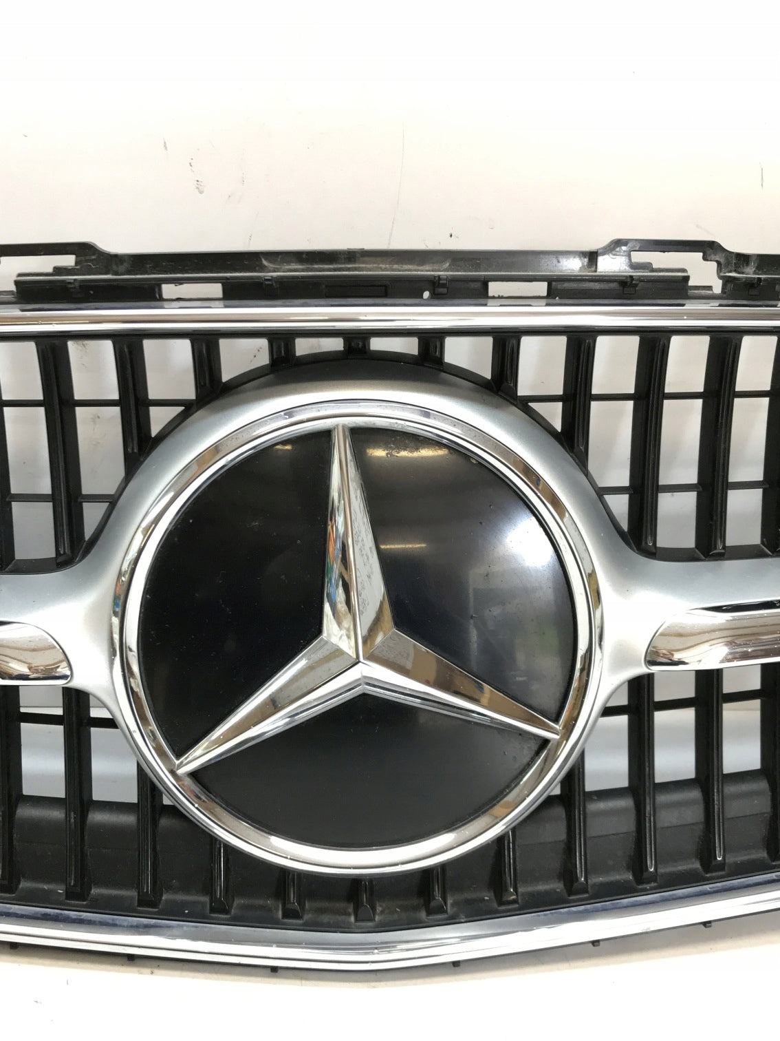 Kühlergrill Mercedes W206 A206 FRONTGRILL A2068883800 Kühlergitter