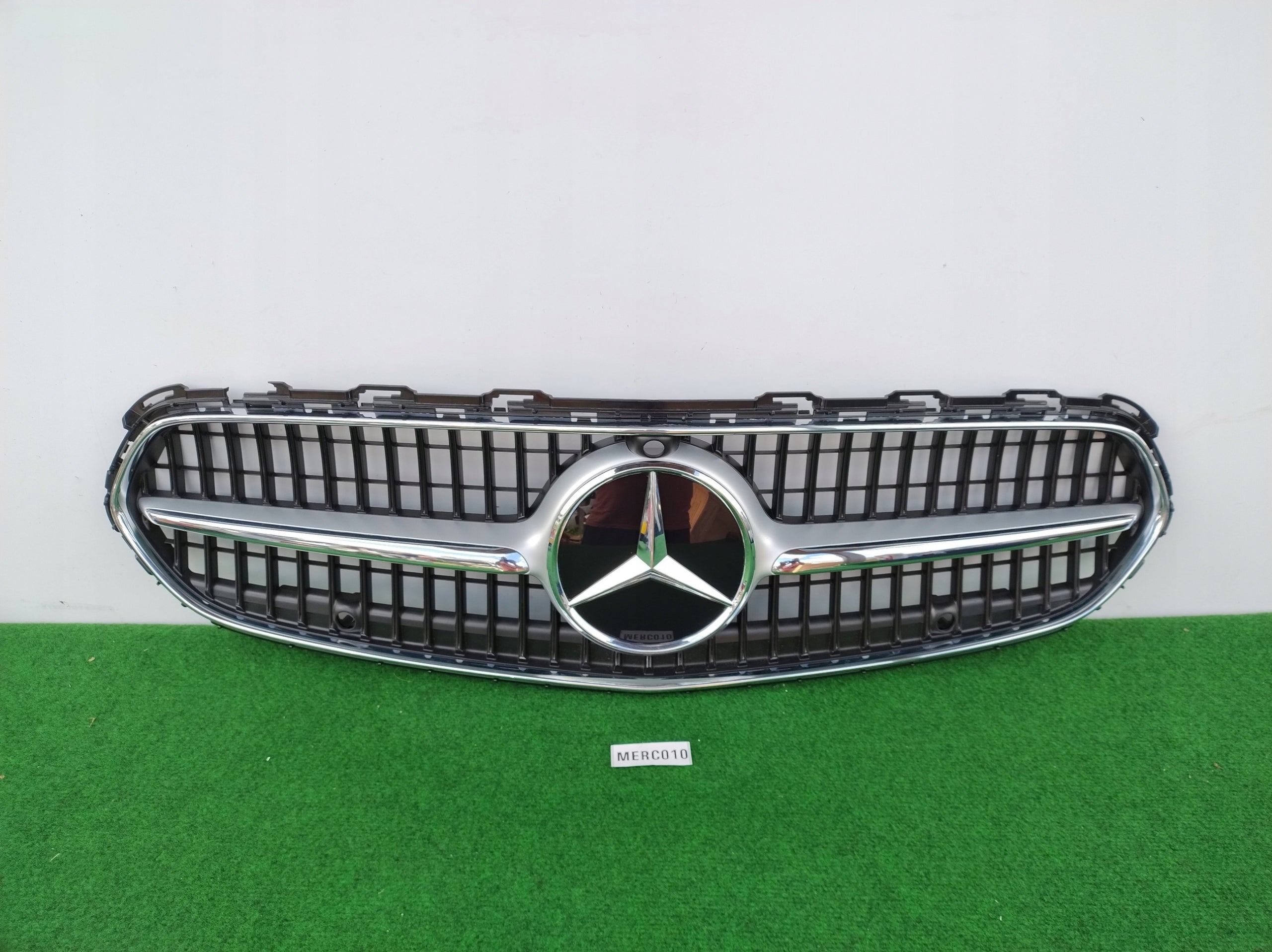  Kühlergrill Mercedes W206 FRONTGRILL A2068883900 Kühlergitter product image