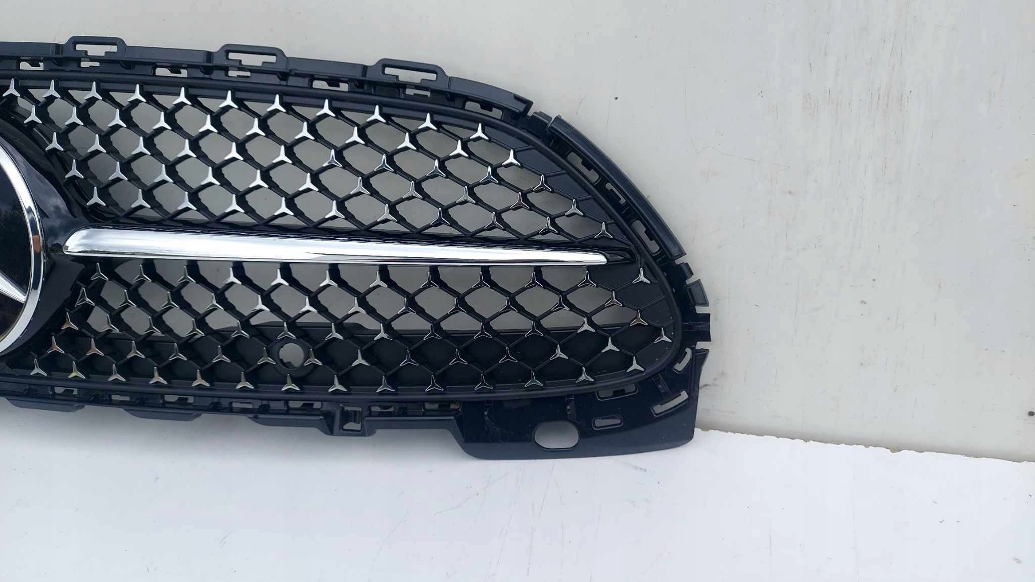 Kühlergrill Mercedes W206 FRONTGRILL A2068882100 Kühlergitter