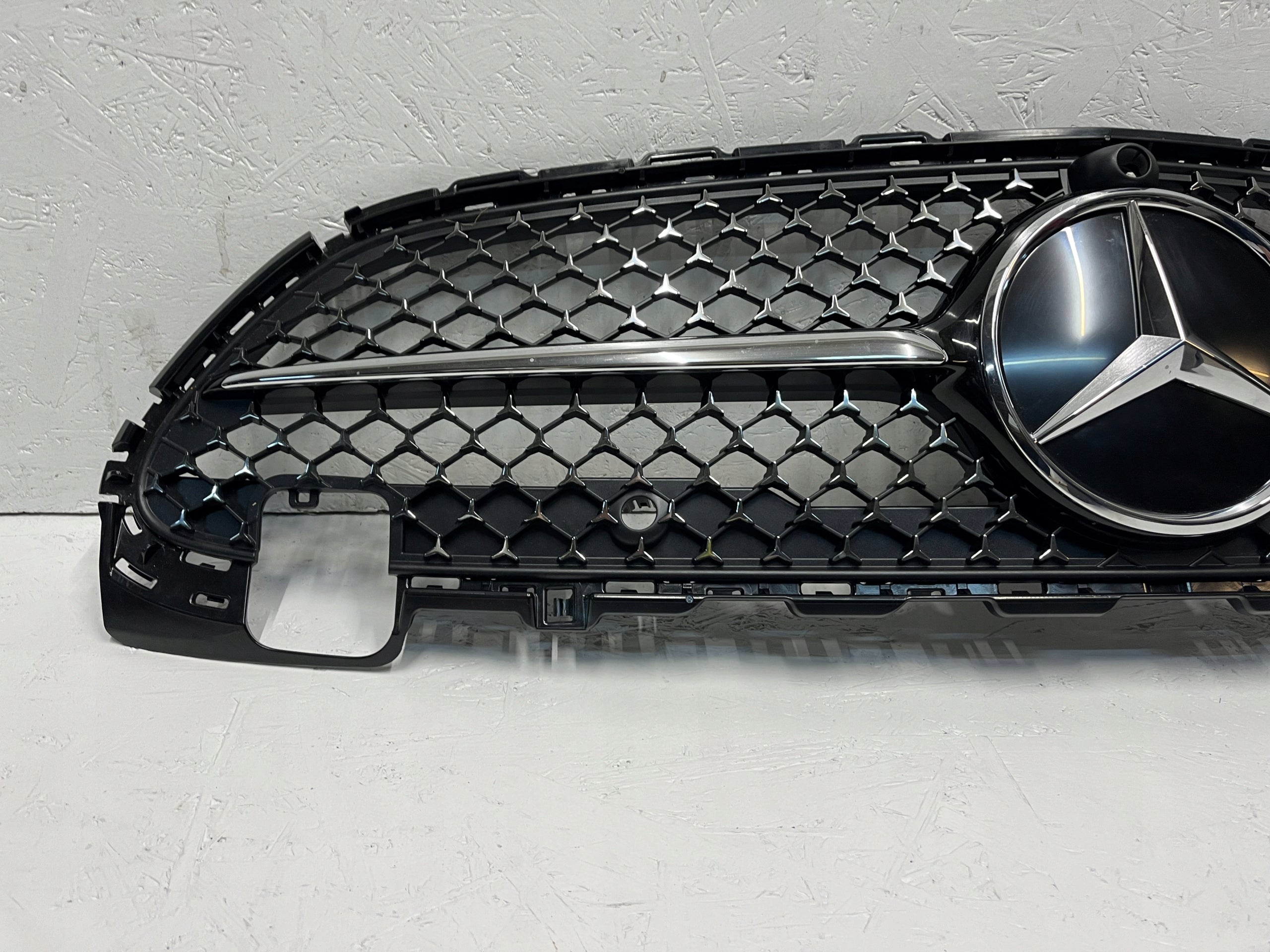 Kühlergrill Mercedes A206 W206 FRONTGRILL A2068882100 Kühlergitter