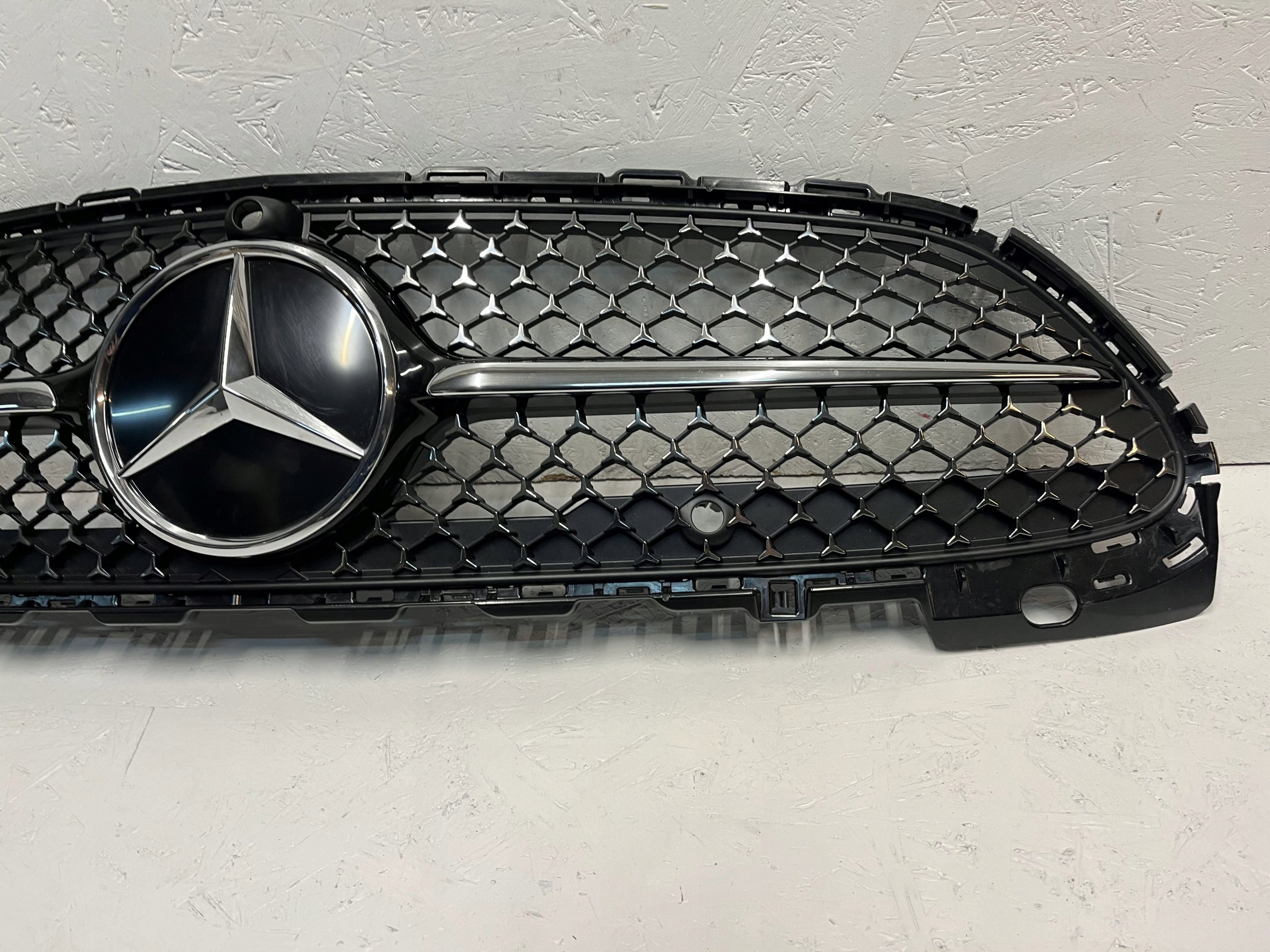 Kühlergrill Mercedes A206 W206 FRONTGRILL A2068882100 Kühlergitter