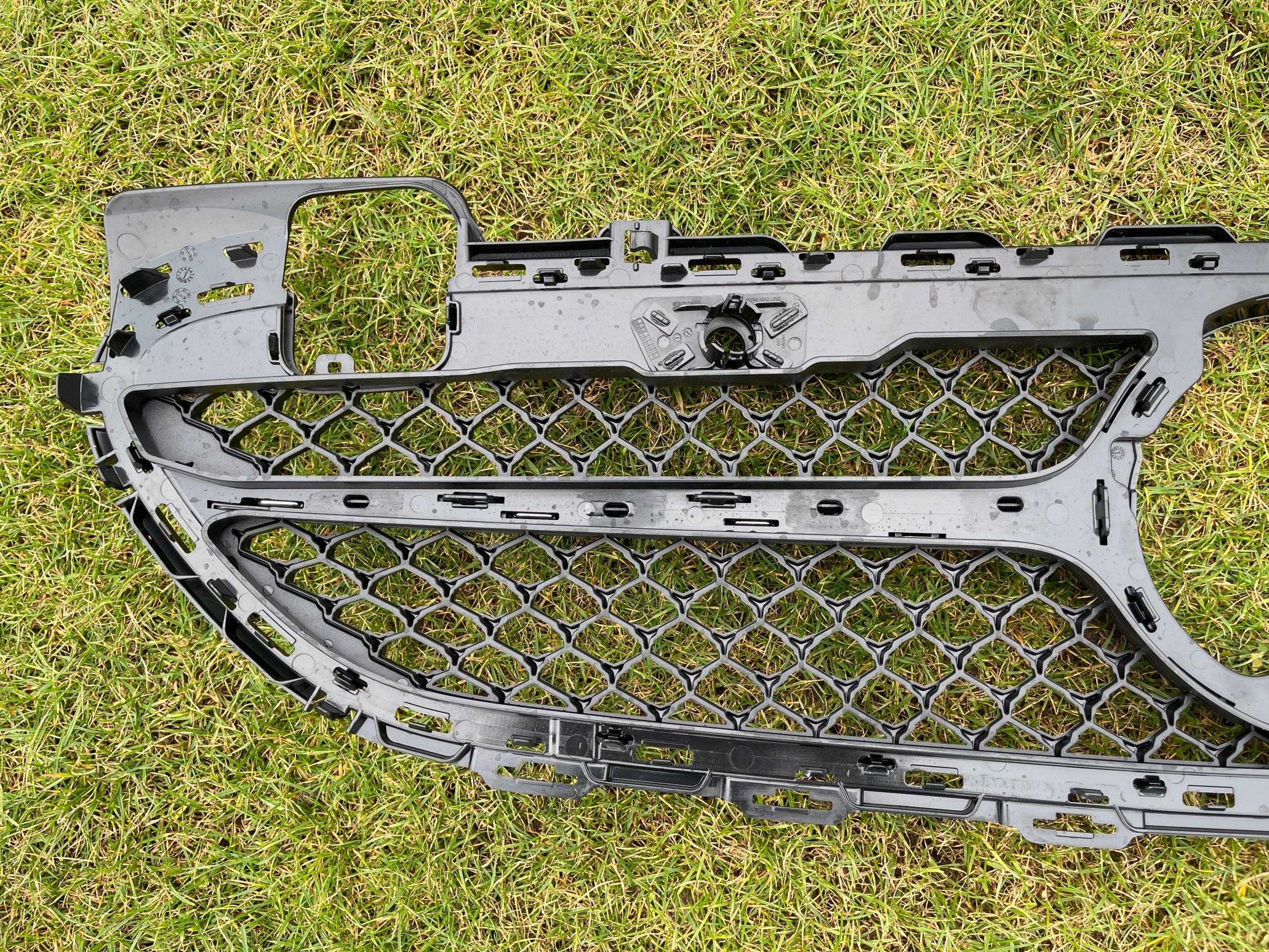 Kühlergrill Mercedes A206 W206 FRONTGRILL A2068882100 Kühlergitter