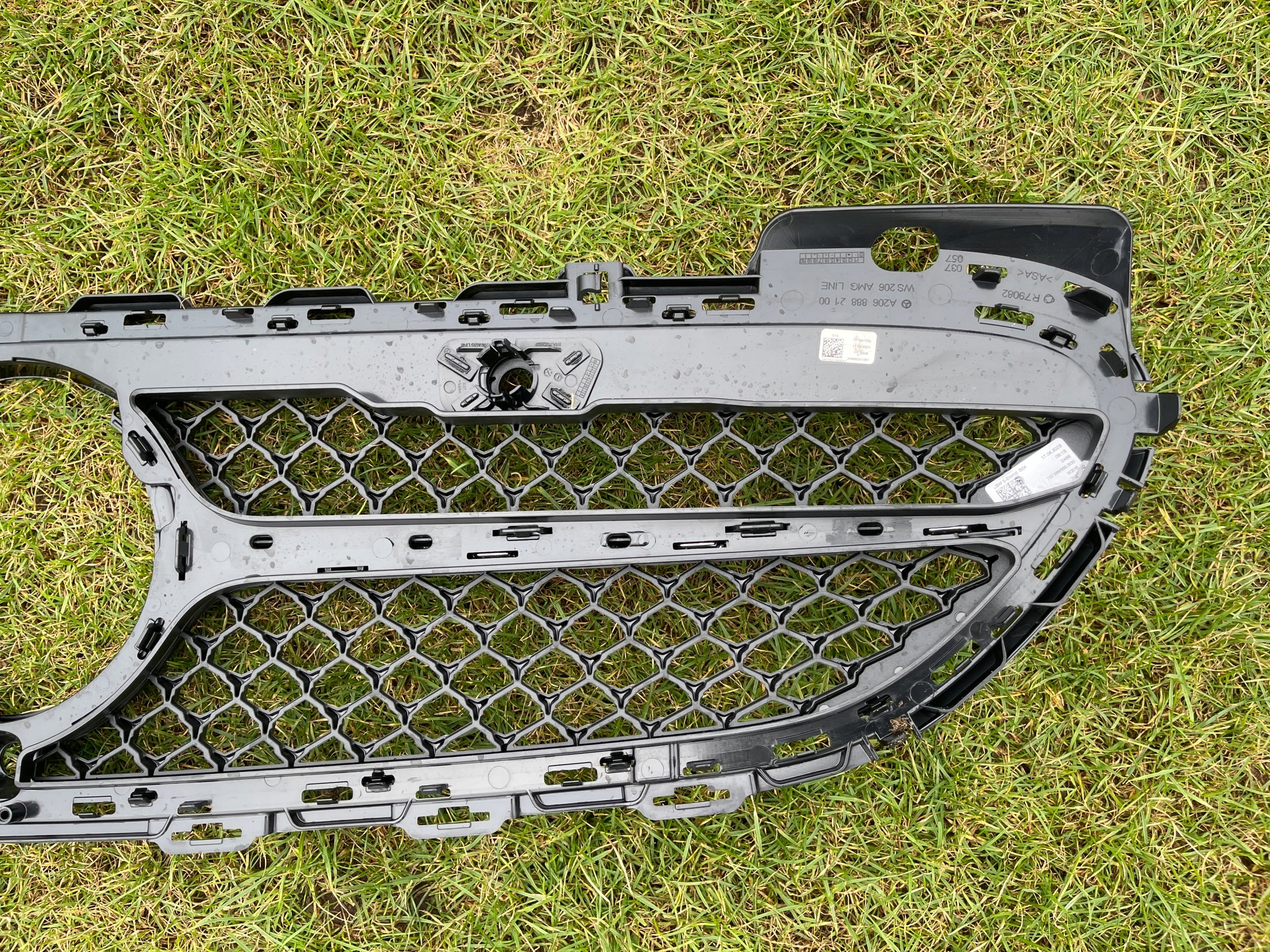 Kühlergrill Mercedes A206 W206 FRONTGRILL A2068882100 Kühlergitter