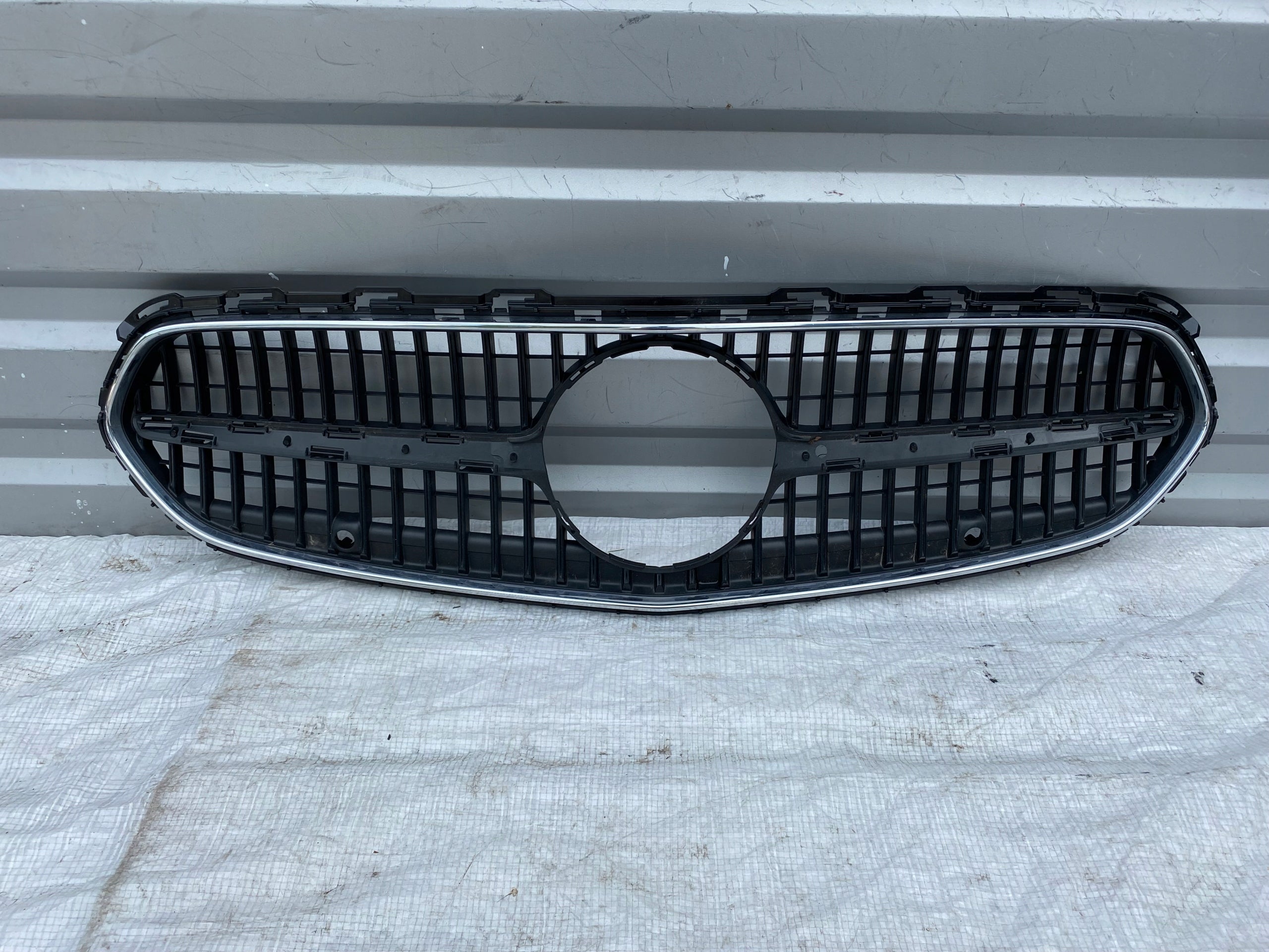 Radiator grille Mercedes A206 W206 FRONT GRILL A2068883800 Radiator grille 