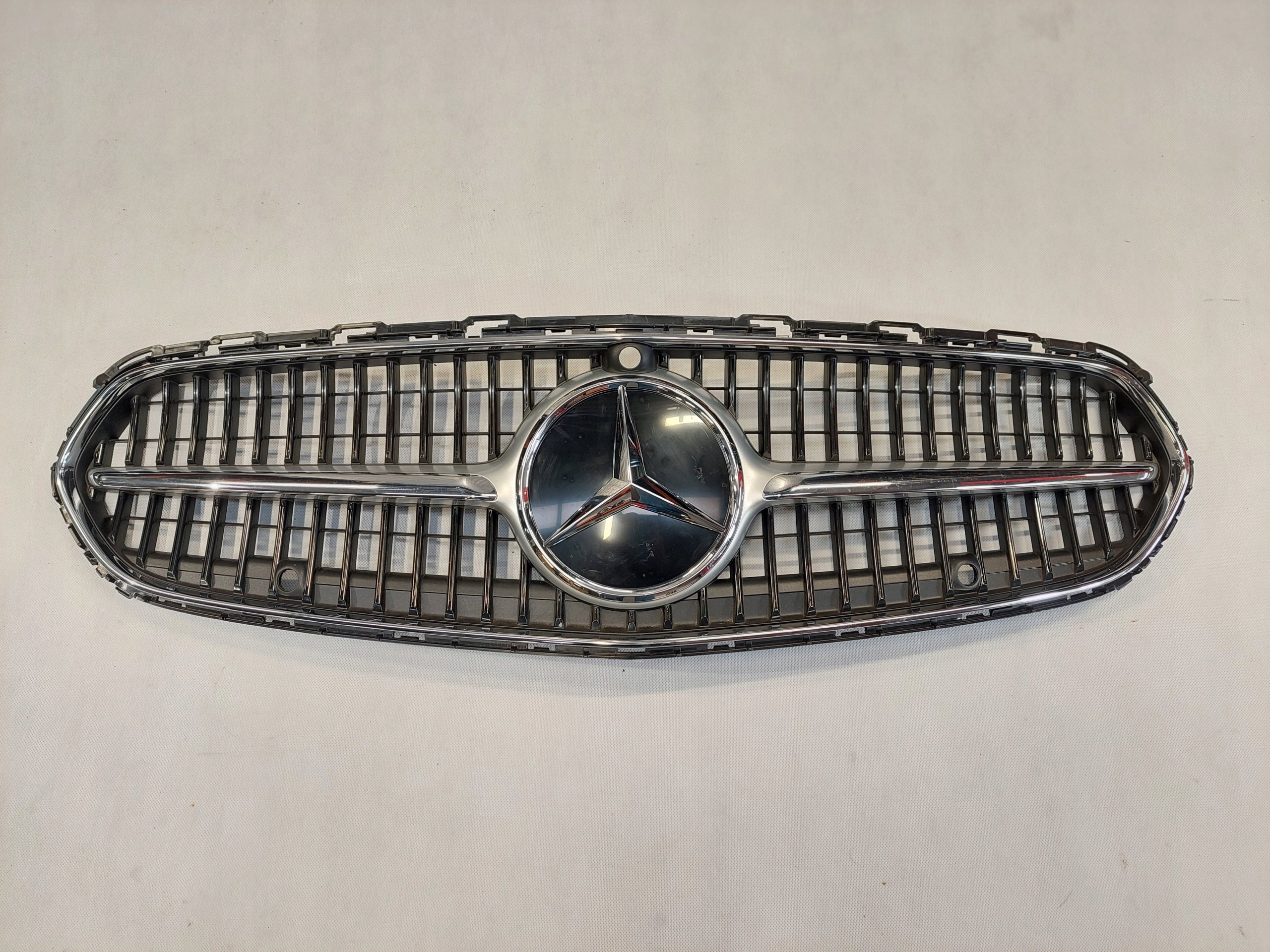 Kühlergrill Mercedes A206 W206 FRONTGRILL A2068883900 Kühlergitter