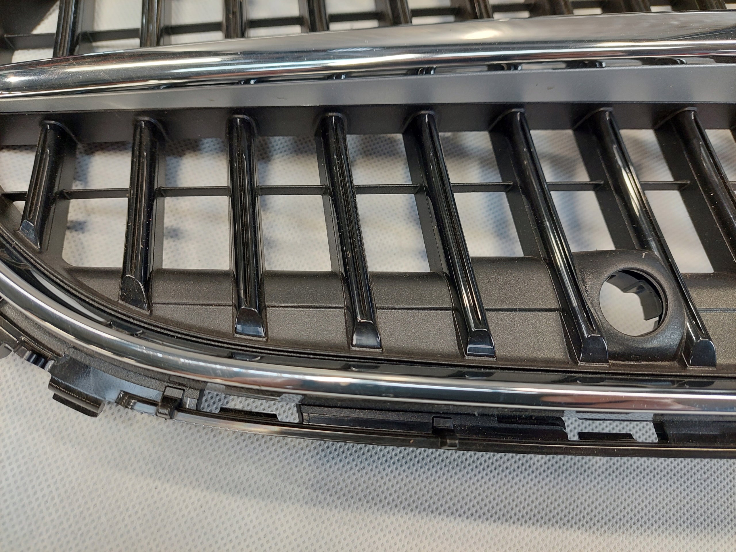 Kühlergrill Mercedes A206 W206 FRONTGRILL A2068883900 Kühlergitter