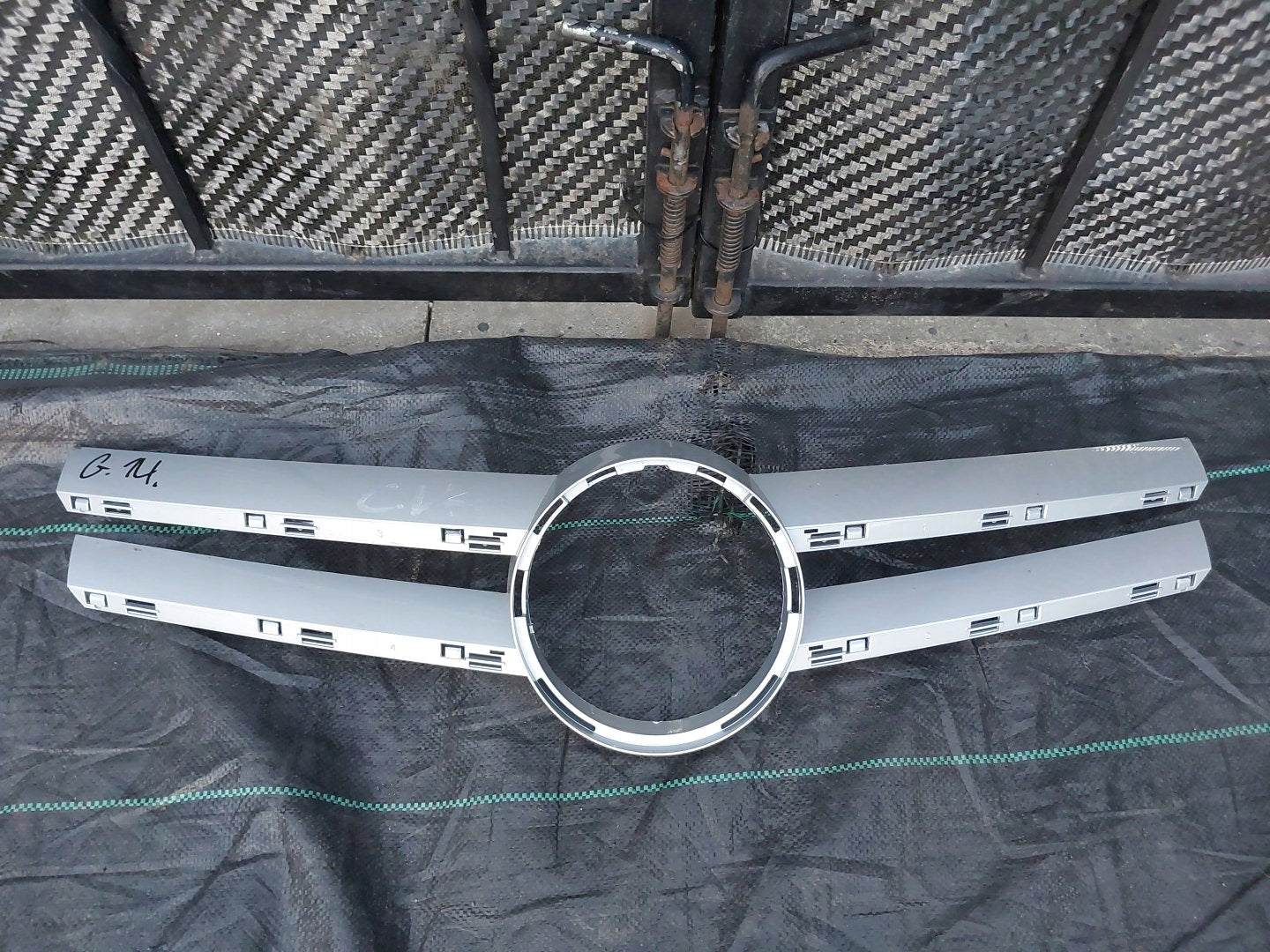 Kühlergrill Mercedes W207 A207 FRONTGRILL A2078880160 Kühlergitter