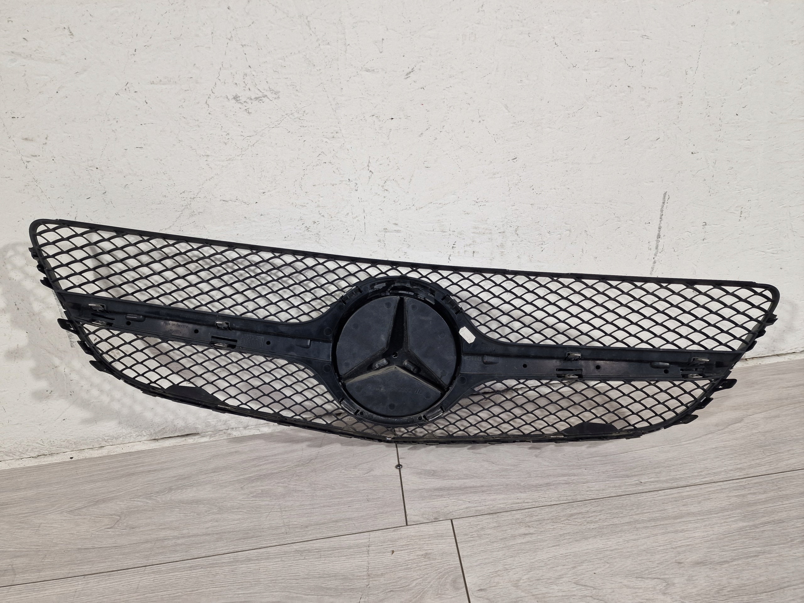 Kühlergrill Mercedes W207 A207 FRONTGRILL A2078802483 Kühlergitter