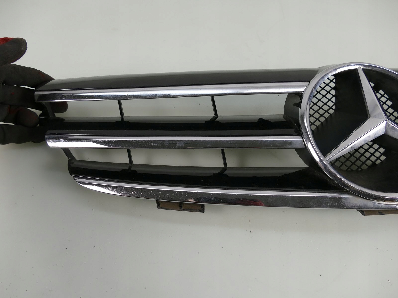 Kühlergrill Mercedes W209 FRONTGRILL A2098800223 Kühlergitter