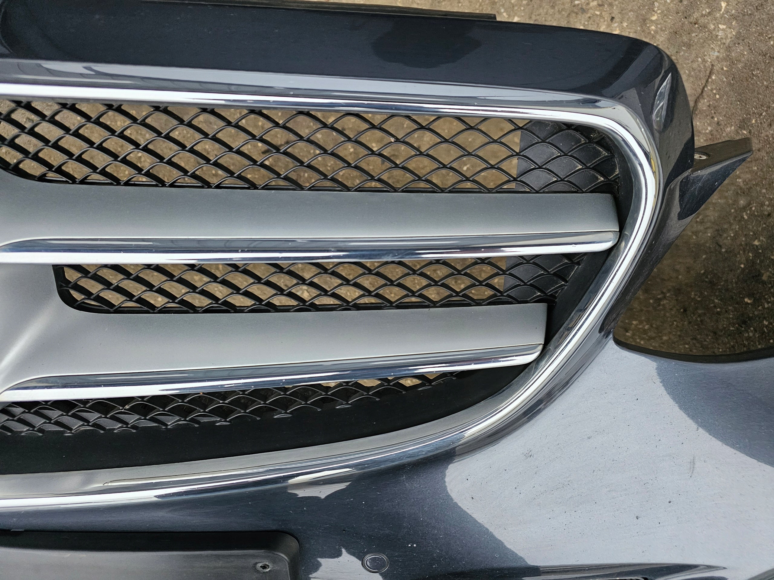 Kühlergrill Mercedes W212 FRONTGRILL A2128850822 Kühlergitter