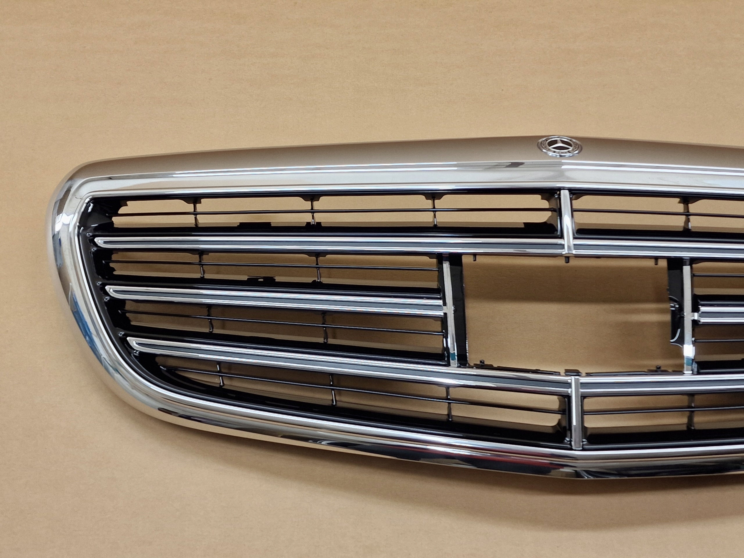 Kühlergrill Mercedes S213 W213 FRONTGRILL A2138801903 Kühlergitter