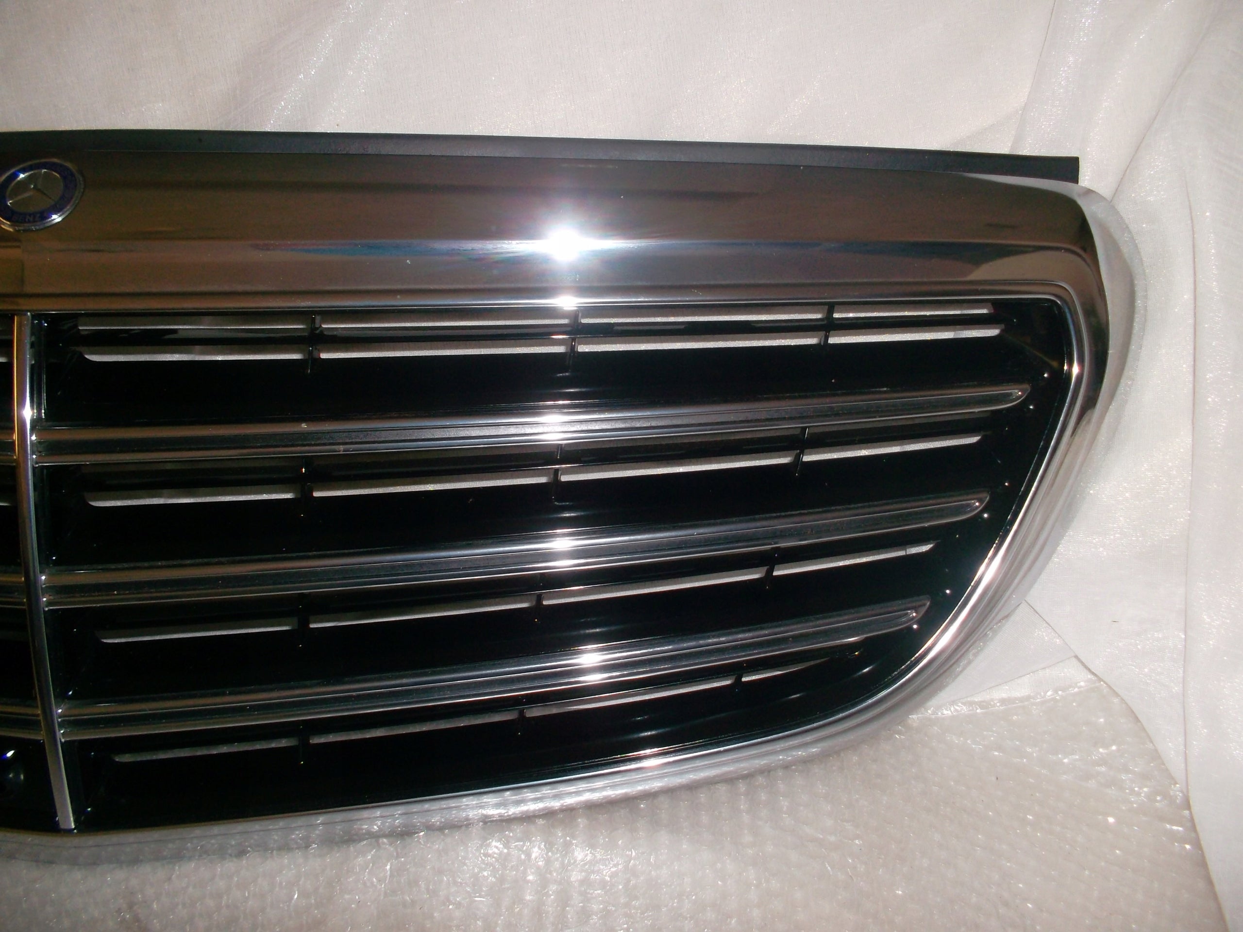 Kühlergrill Mercedes W213 FRONTGRILL A2138800993 Kühlergitter