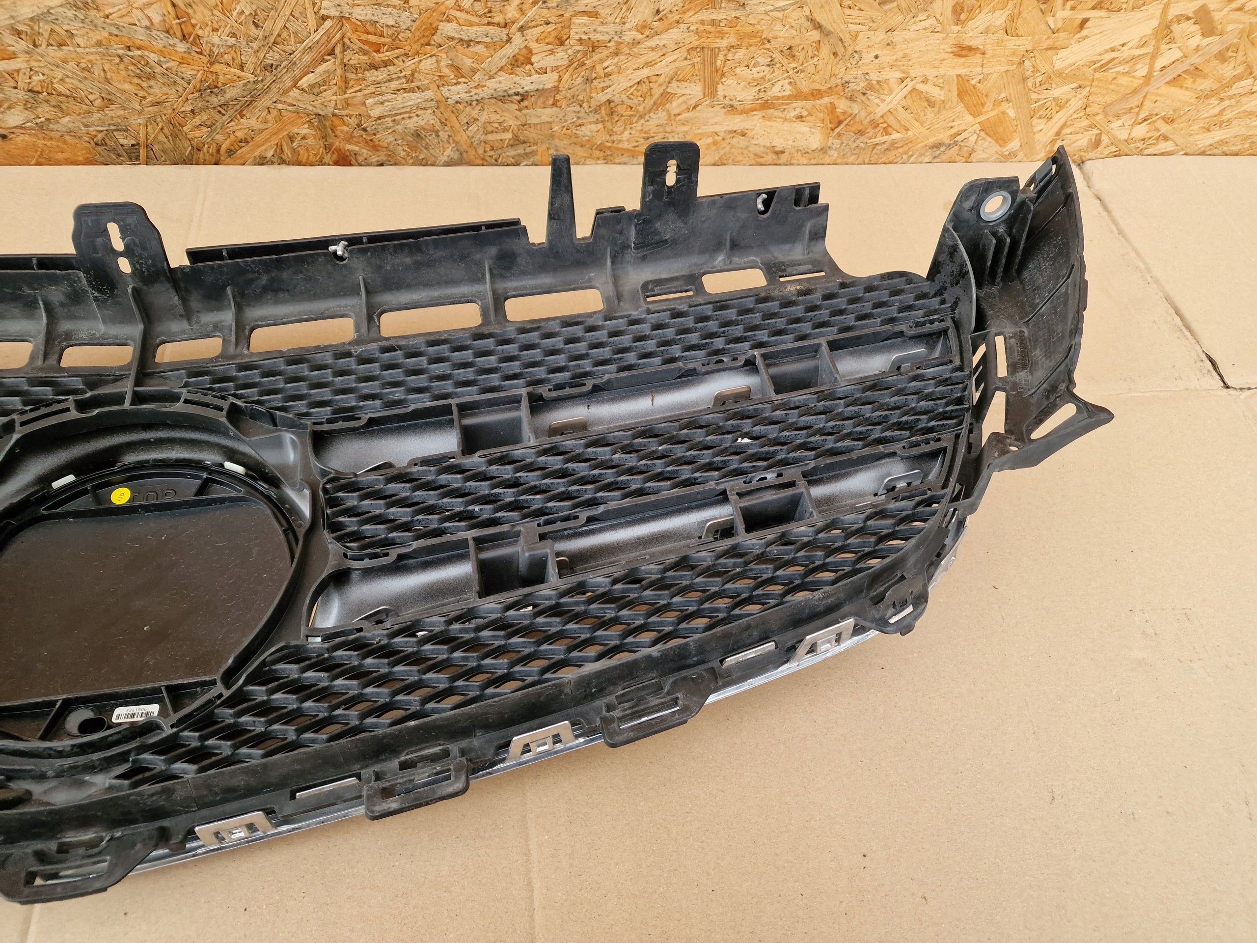 Kühlergrill Mercedes A213 W213 FRONTGRILL A2138880123 Kühlergitter