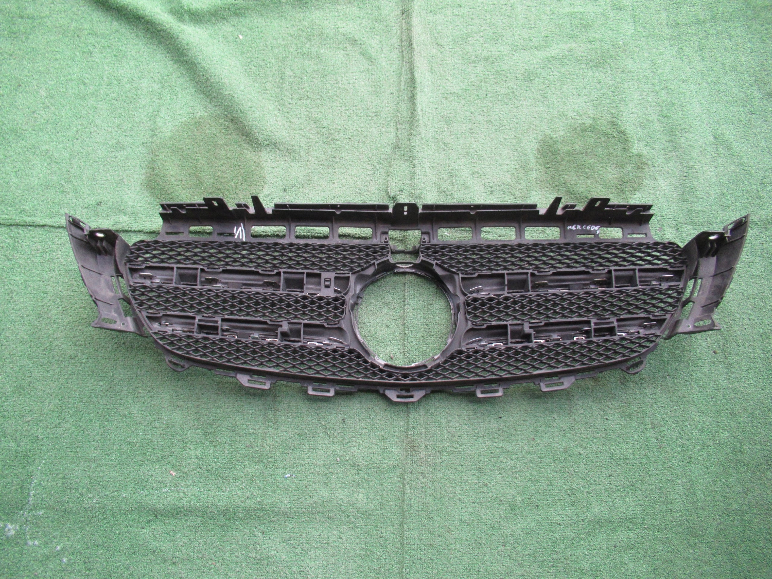 Kühlergrill Mercedes W213 A213 FRONTGRILL A2138880223 Kühlergitter