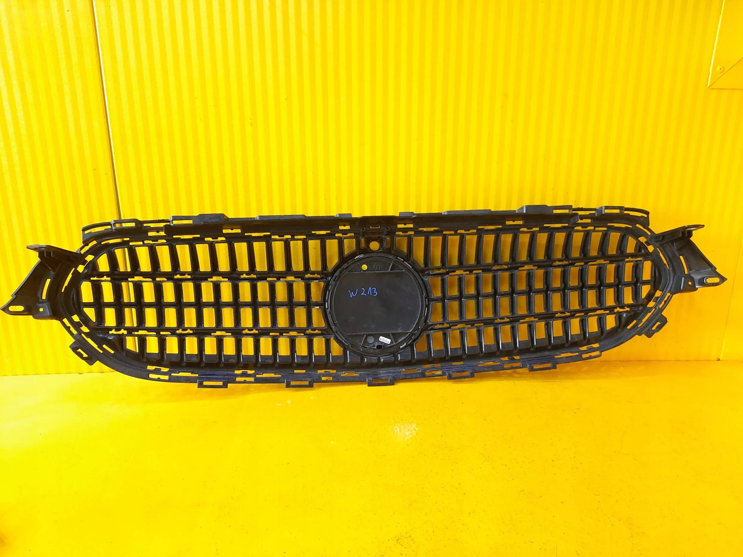 Kühlergrill Mercedes A213 W213 FRONTGRILL A2138883900 Kühlergitter