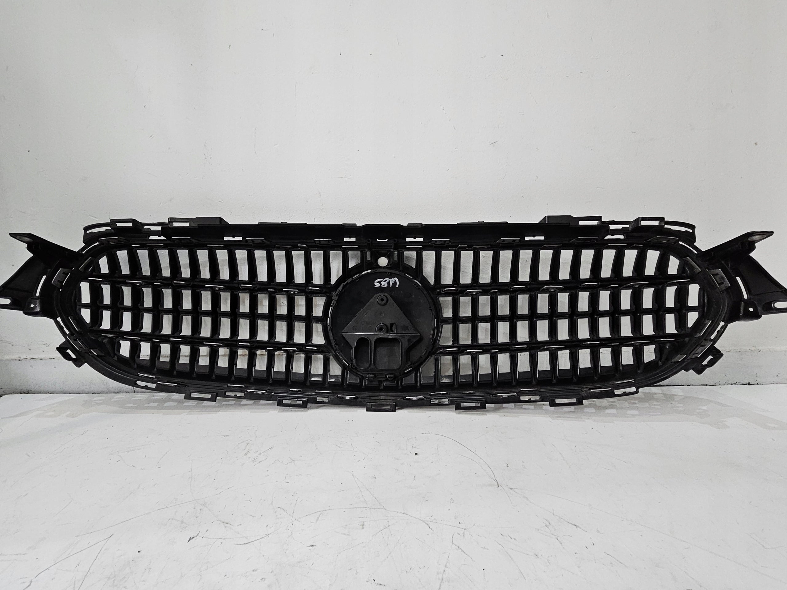 Kühlergrill Mercedes A213 W213 FRONTGRILL A2138883900 Kühlergitter