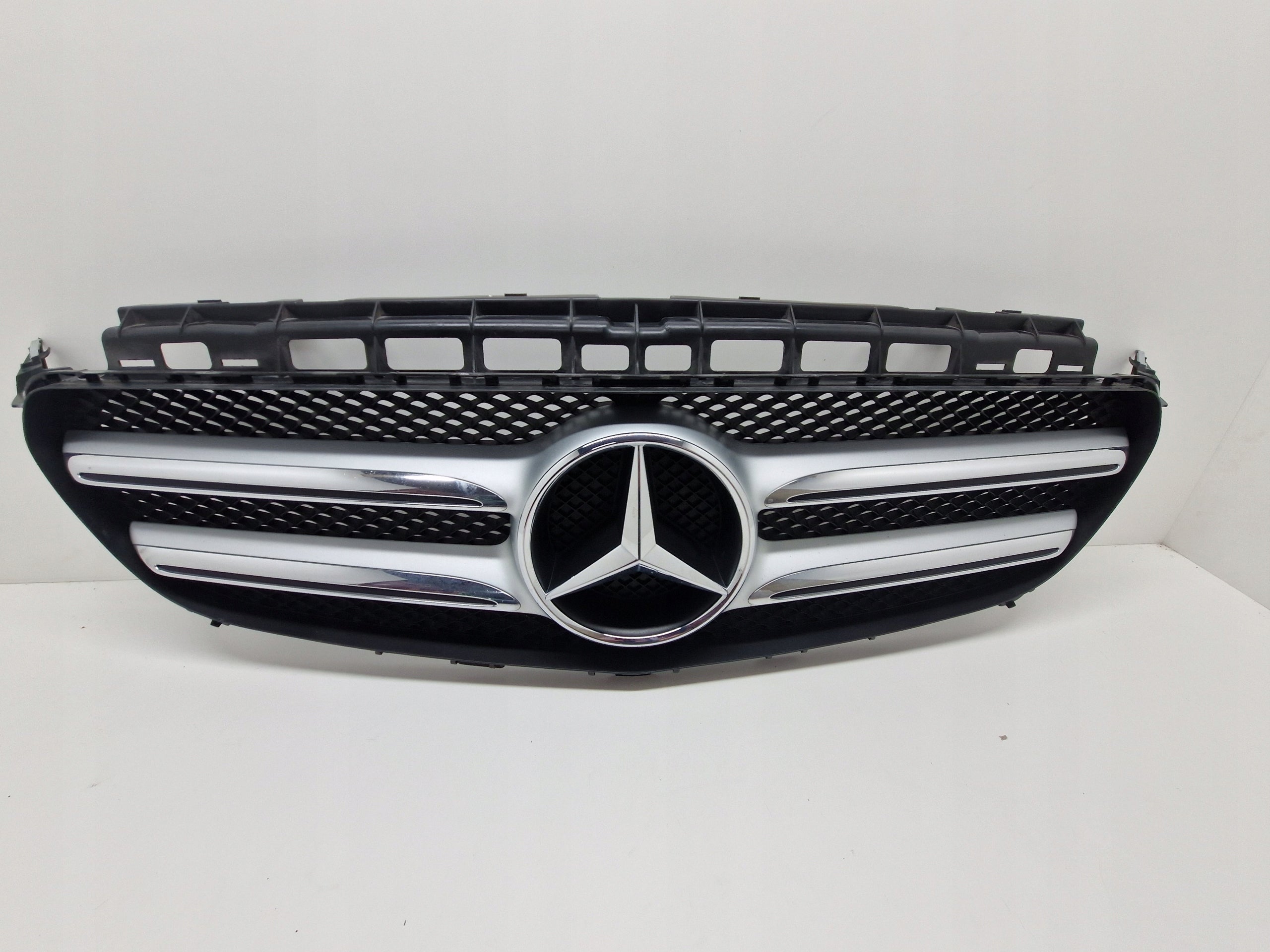  Kühlergrill Mercedes A213 W213 FRONTGRILL A2138880123 Kühlergitter product image