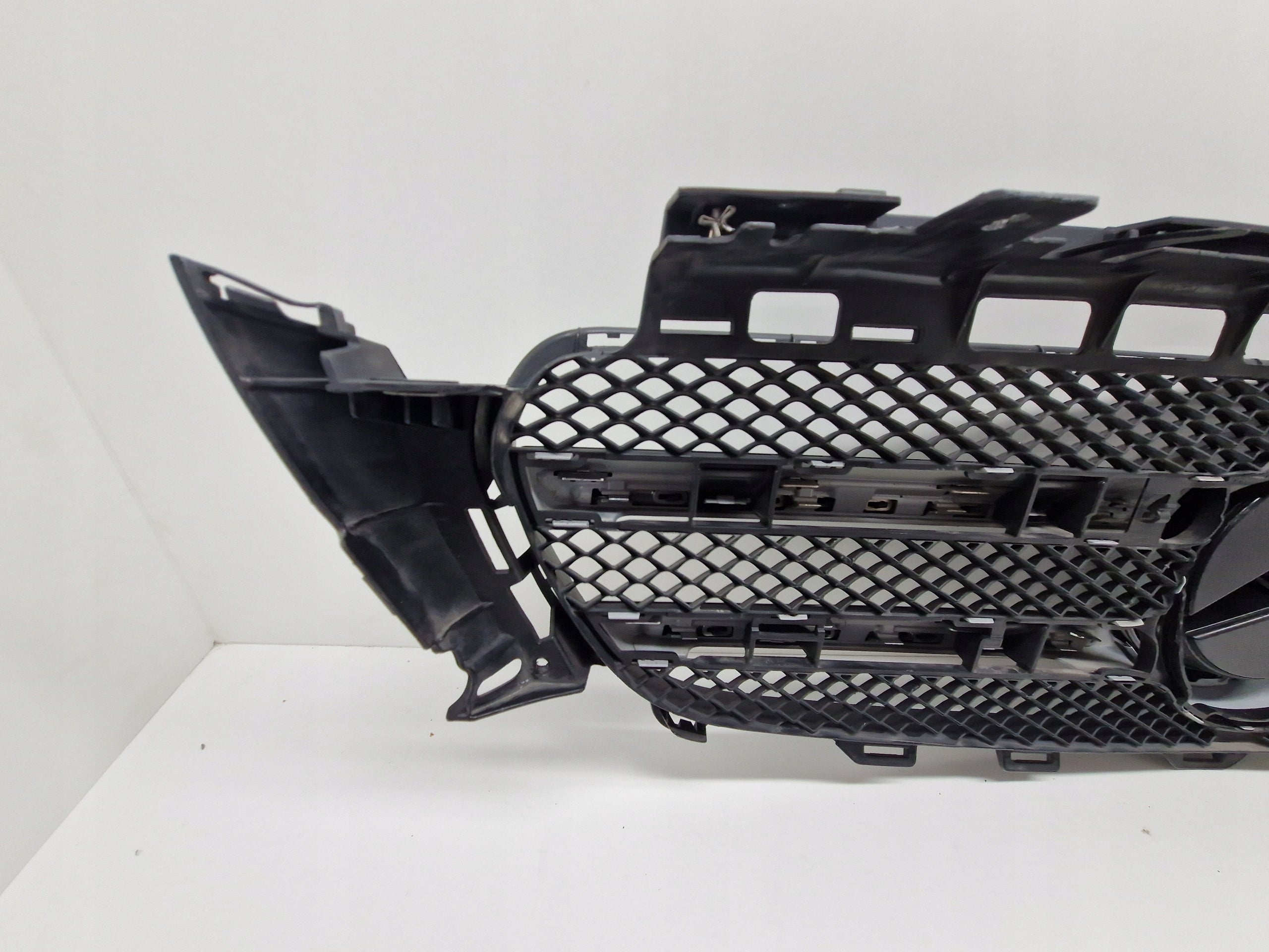 Kühlergrill Mercedes A213 W213 FRONTGRILL A2138880123 Kühlergitter