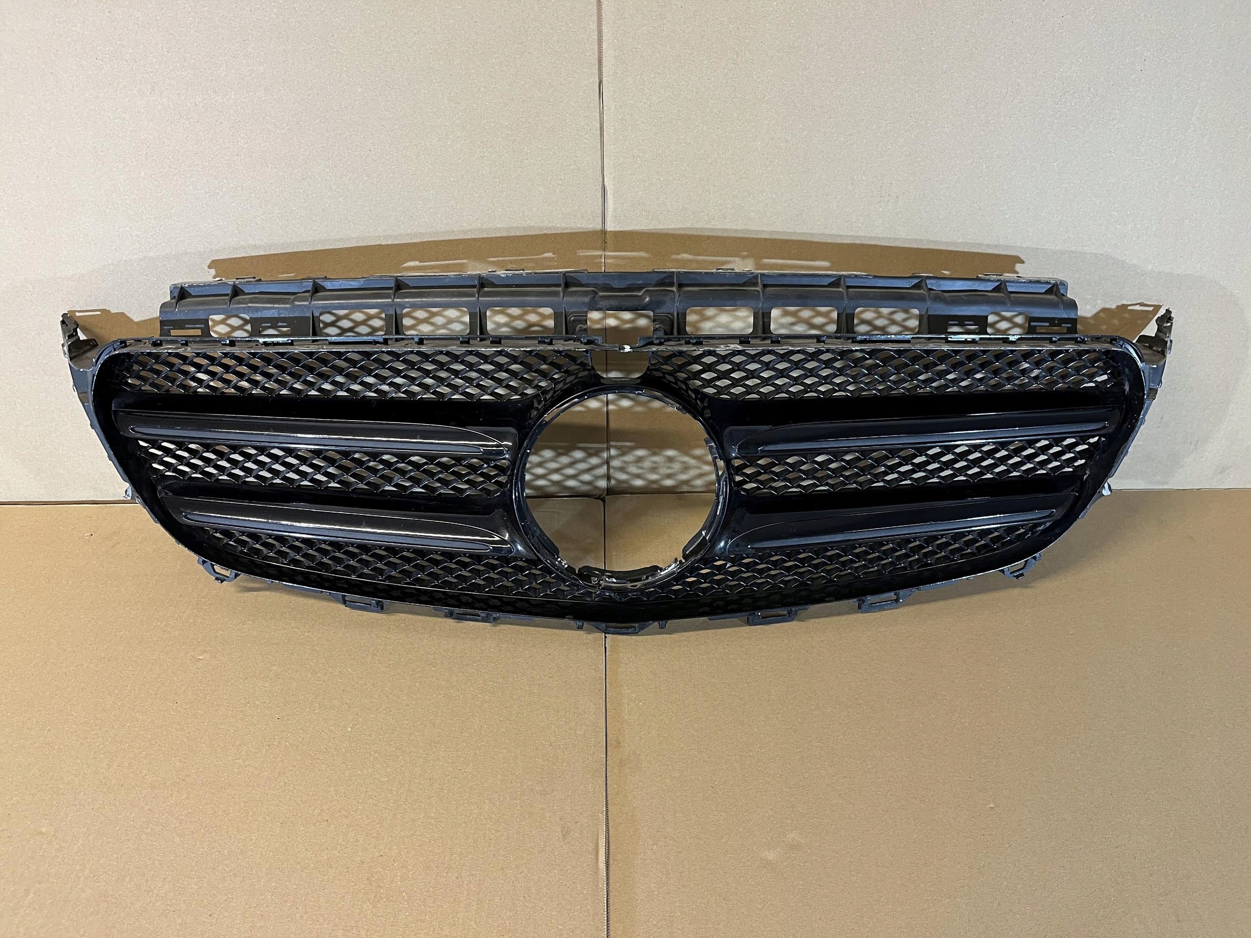  Kühlergrill Mercedes A213 W213 FRONTGRILL A2138880223 Kühlergitter product image