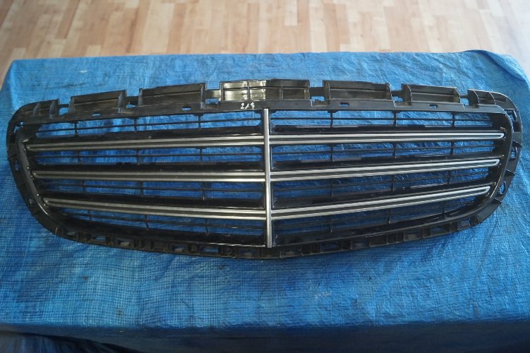 Kühlergrill Mercedes A213 W213 FRONTGRILL A2138800683 Kühlergitter