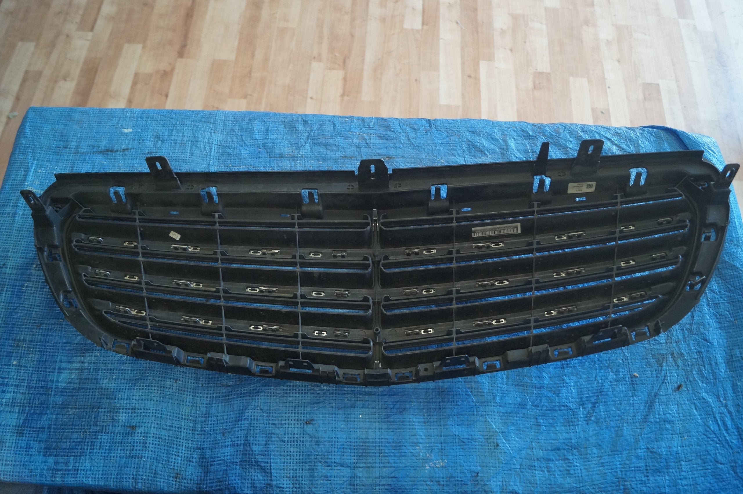 Kühlergrill Mercedes A213 W213 FRONTGRILL A2138800683 Kühlergitter