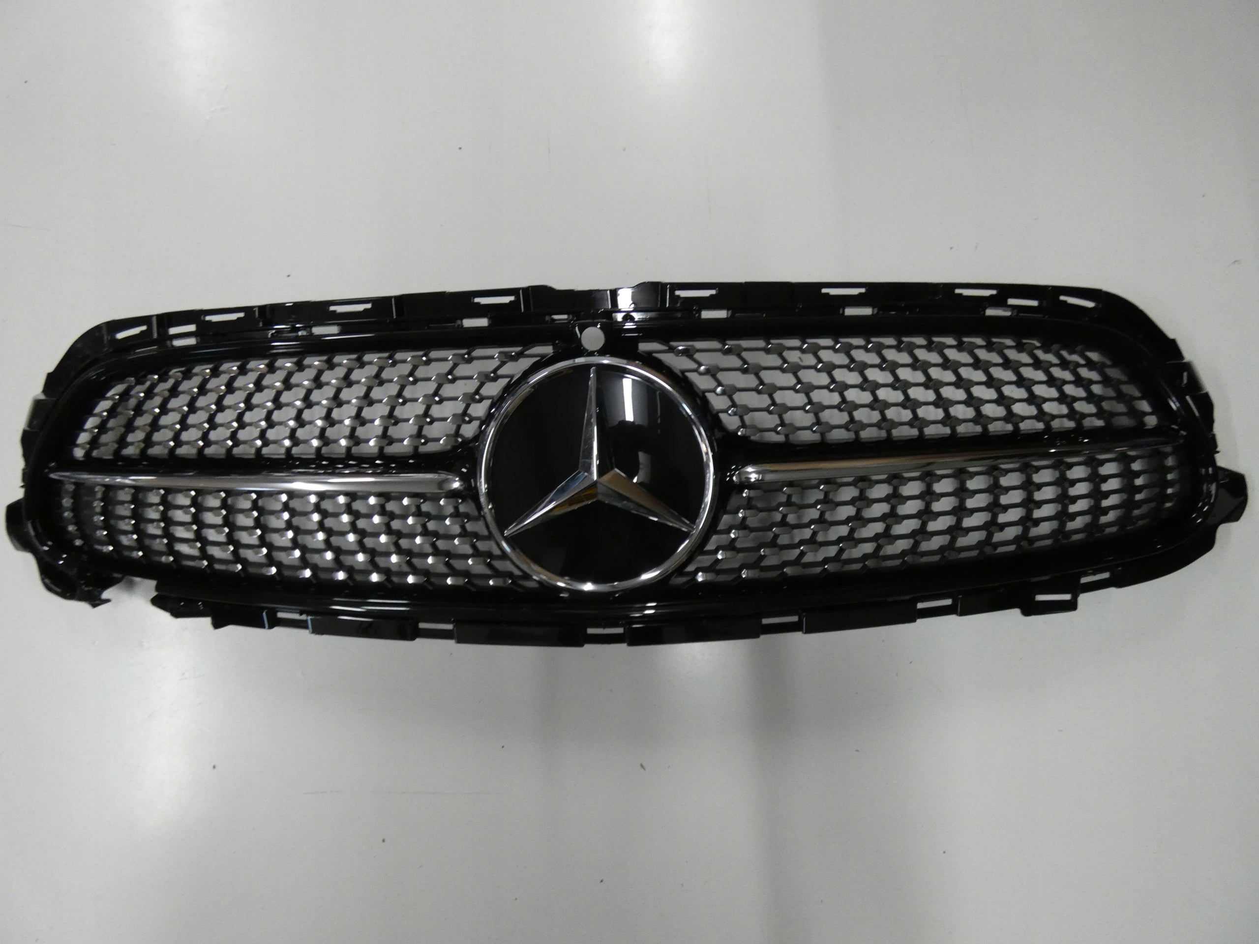  Kühlergrill Mercedes W238 W213 FRONTGRILL A2388883100 Kühlergitter product image