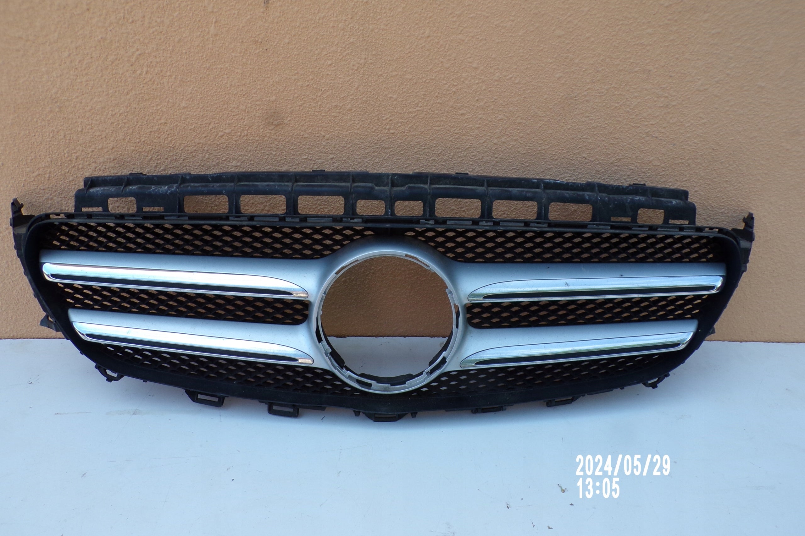 Kühlergrill Mercedes W213 FRONTGRILL Kühlergitter