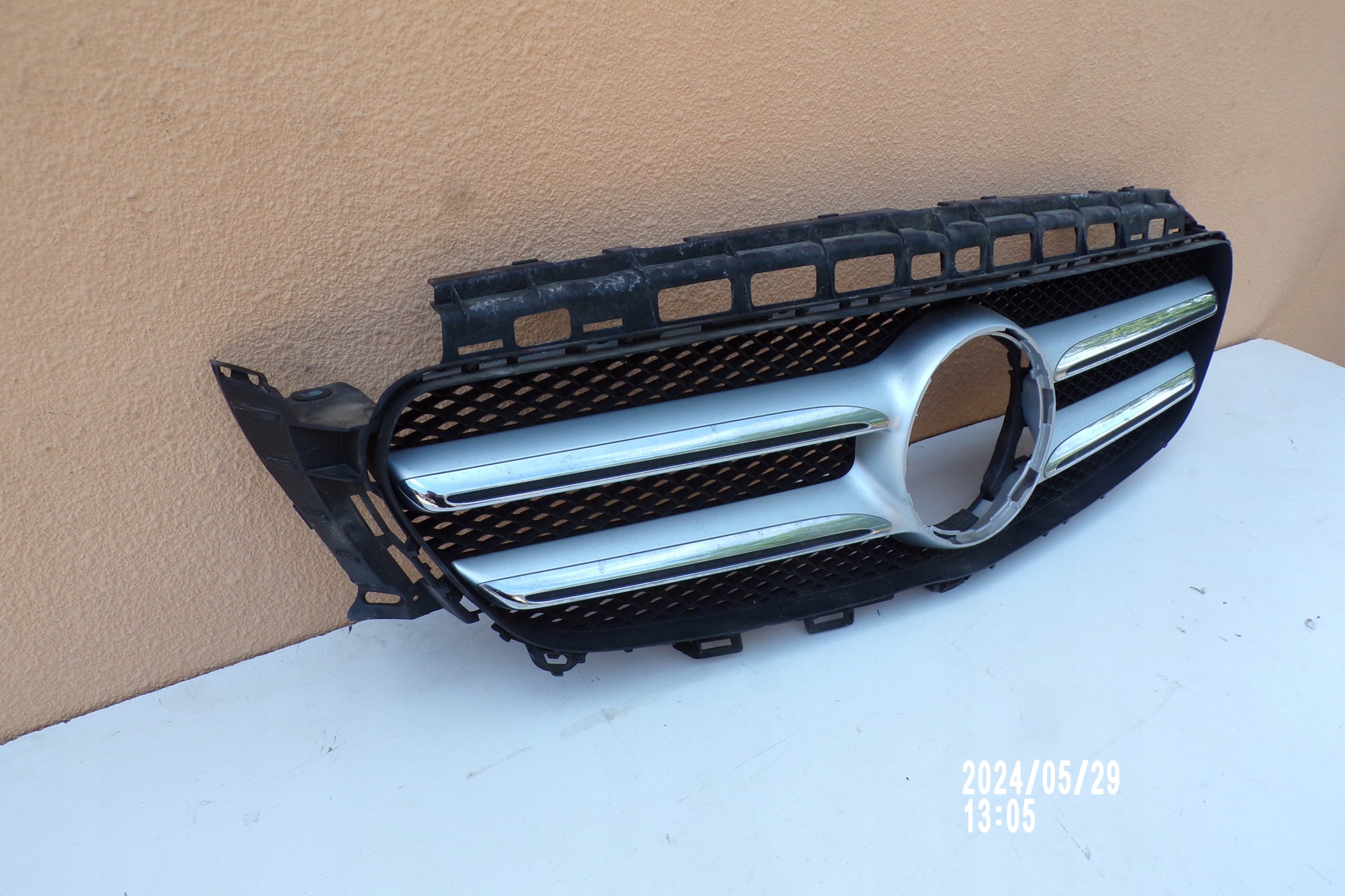 Kühlergrill Mercedes W213 FRONTGRILL Kühlergitter