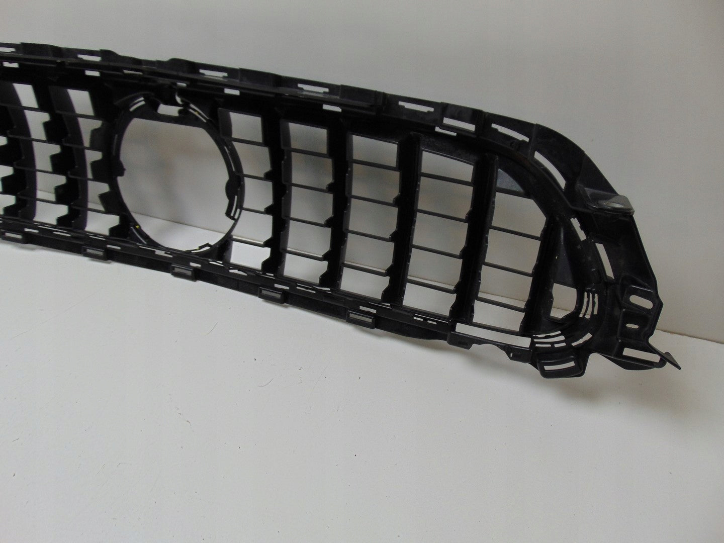 Kühlergrill Mercedes W213 A213 FRONTGRILL A2138886700 Kühlergitter