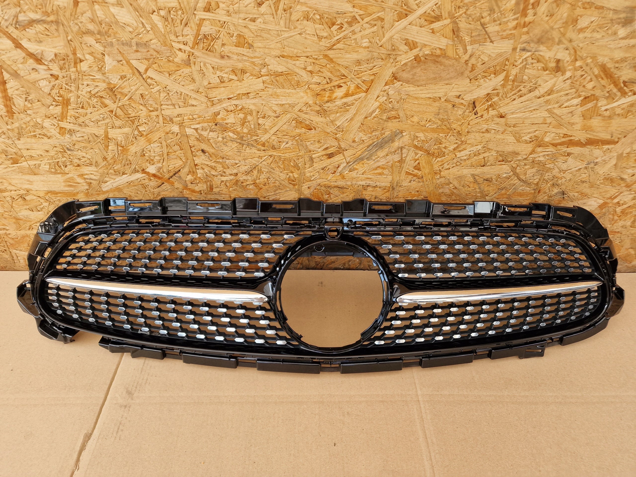 Kühlergrill Mercedes W238 W213 FRONTGRILL Kühlergitter