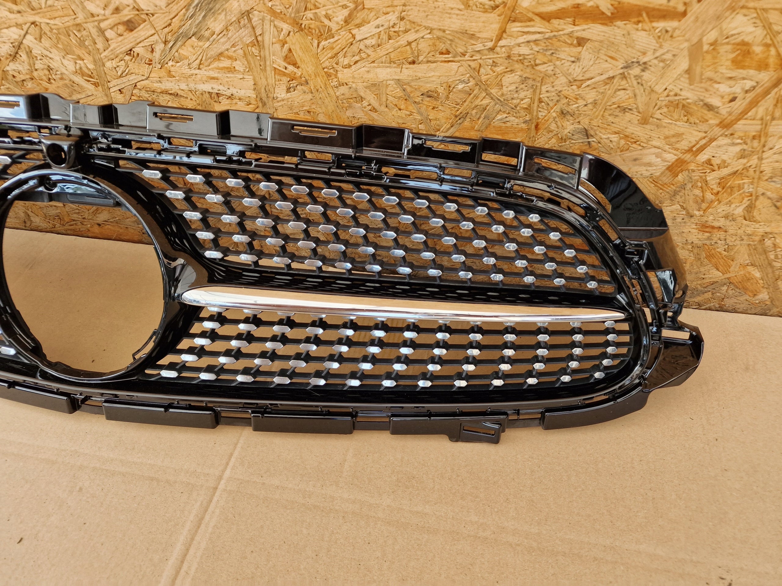 Kühlergrill Mercedes W238 W213 FRONTGRILL Kühlergitter