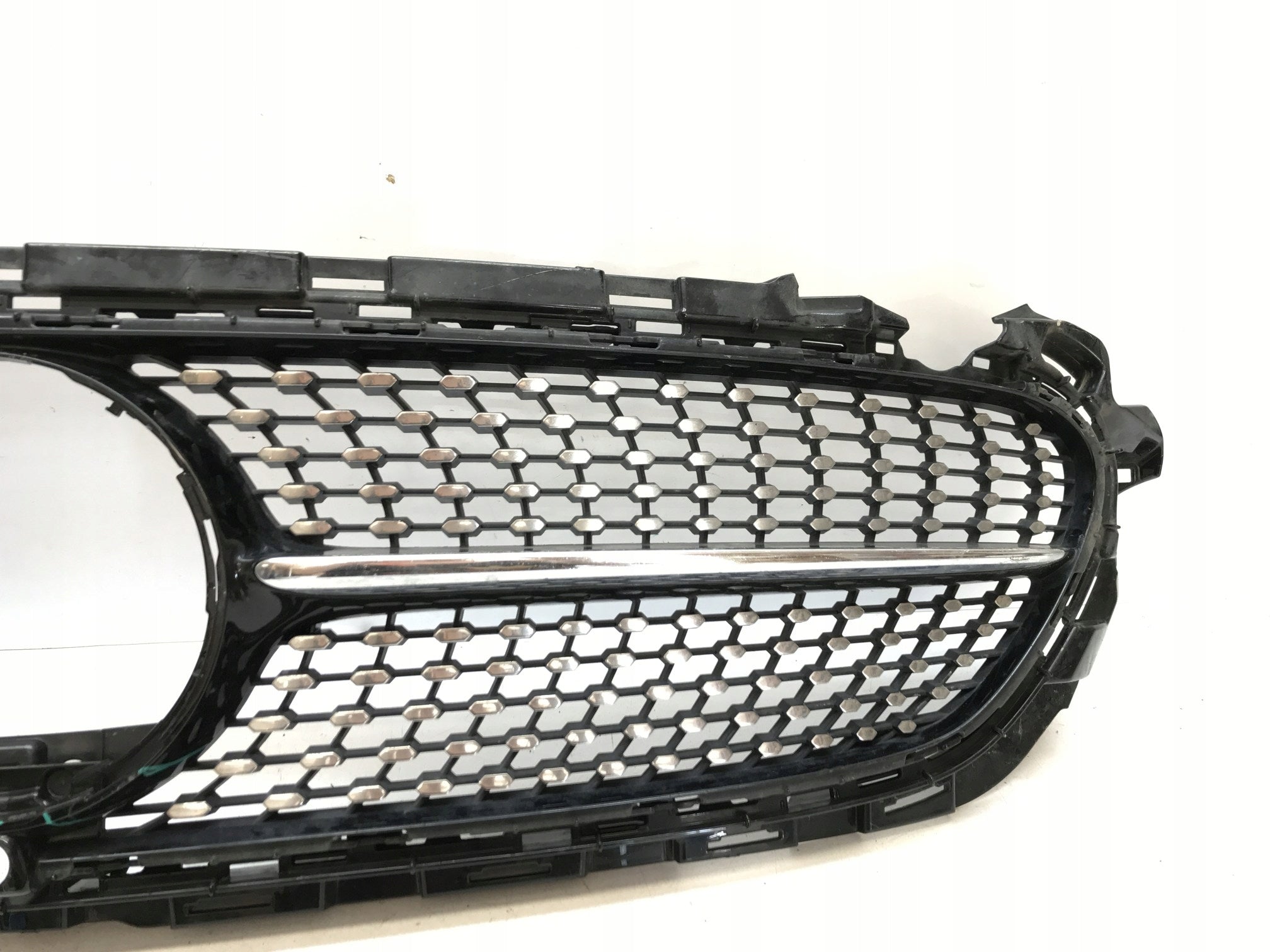 Kühlergrill Mercedes W238 A238 W213 FRONTGRILL A2388882000 Kühlergitter