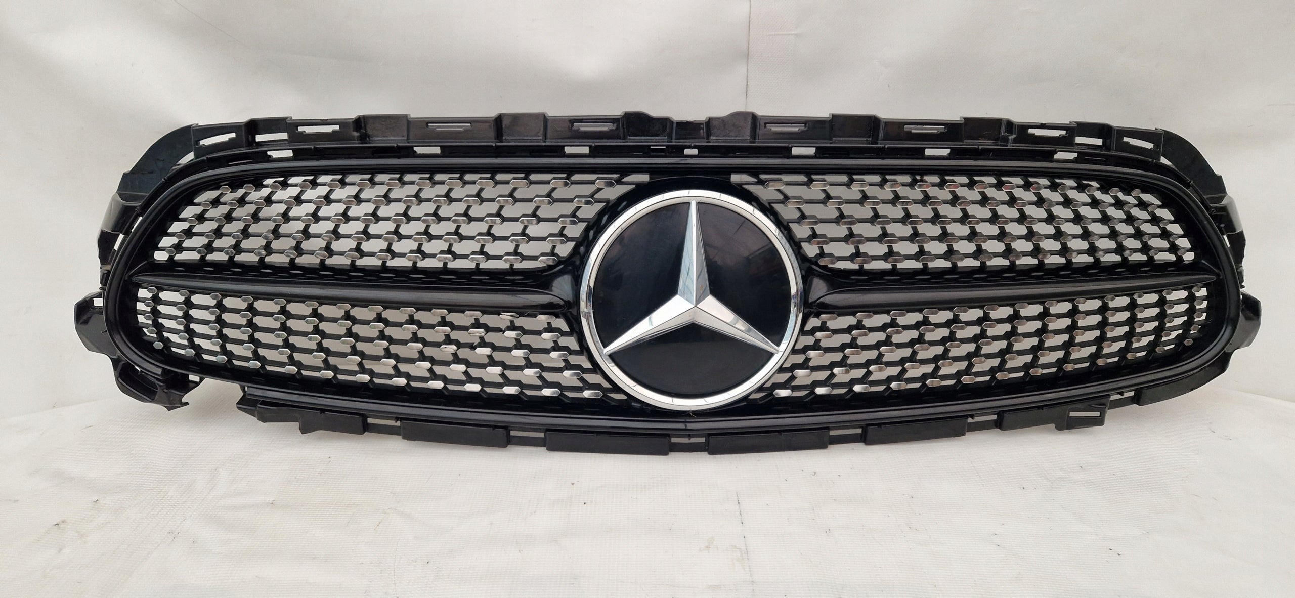 Kühlergrill Mercedes A238 W238 W213 FRONTGRILL A2388882000 Kühlergitter