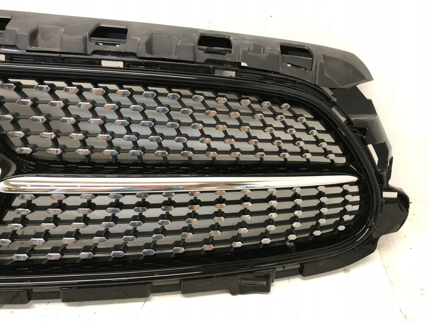 Kühlergrill Mercedes A238 W238 W213 FRONTGRILL A2388883100 Kühlergitter