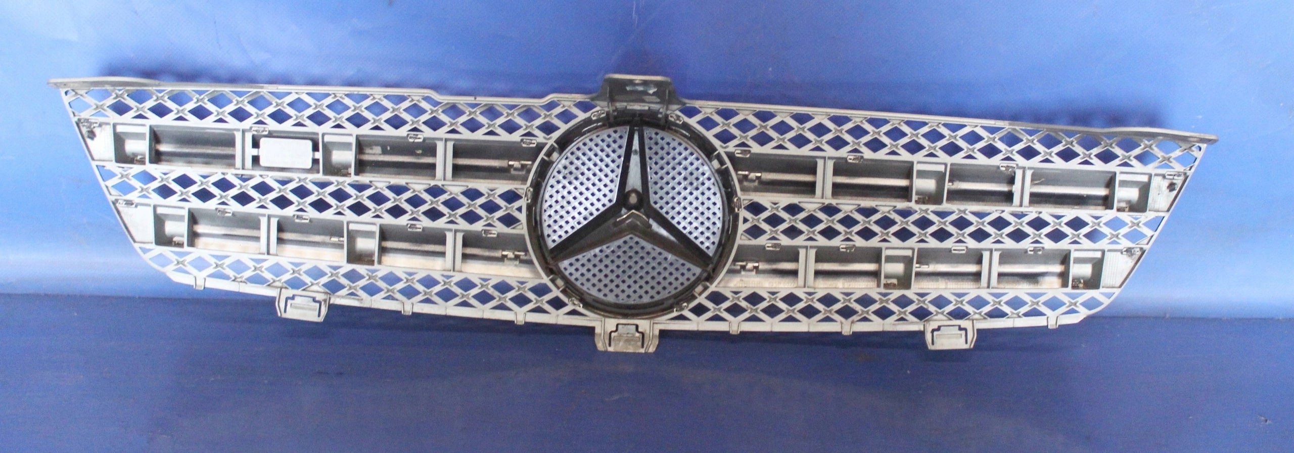 Kühlergrill Mercedes W219 FRONTGRILL A2198801083 Kühlergitter